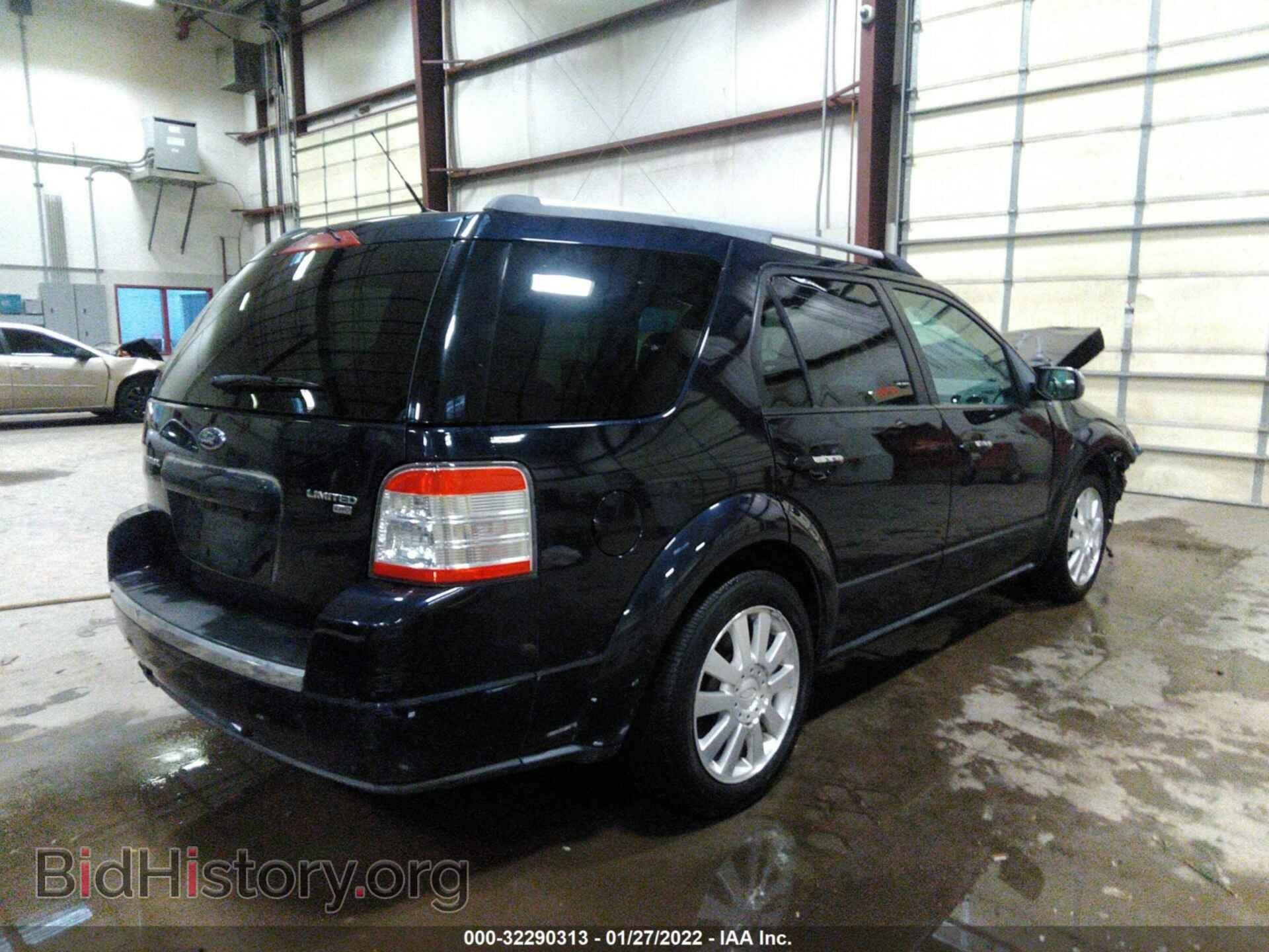 2008 FORD TAURUS X - VIN: 1FMDK06W18GA30551 - Фото 4