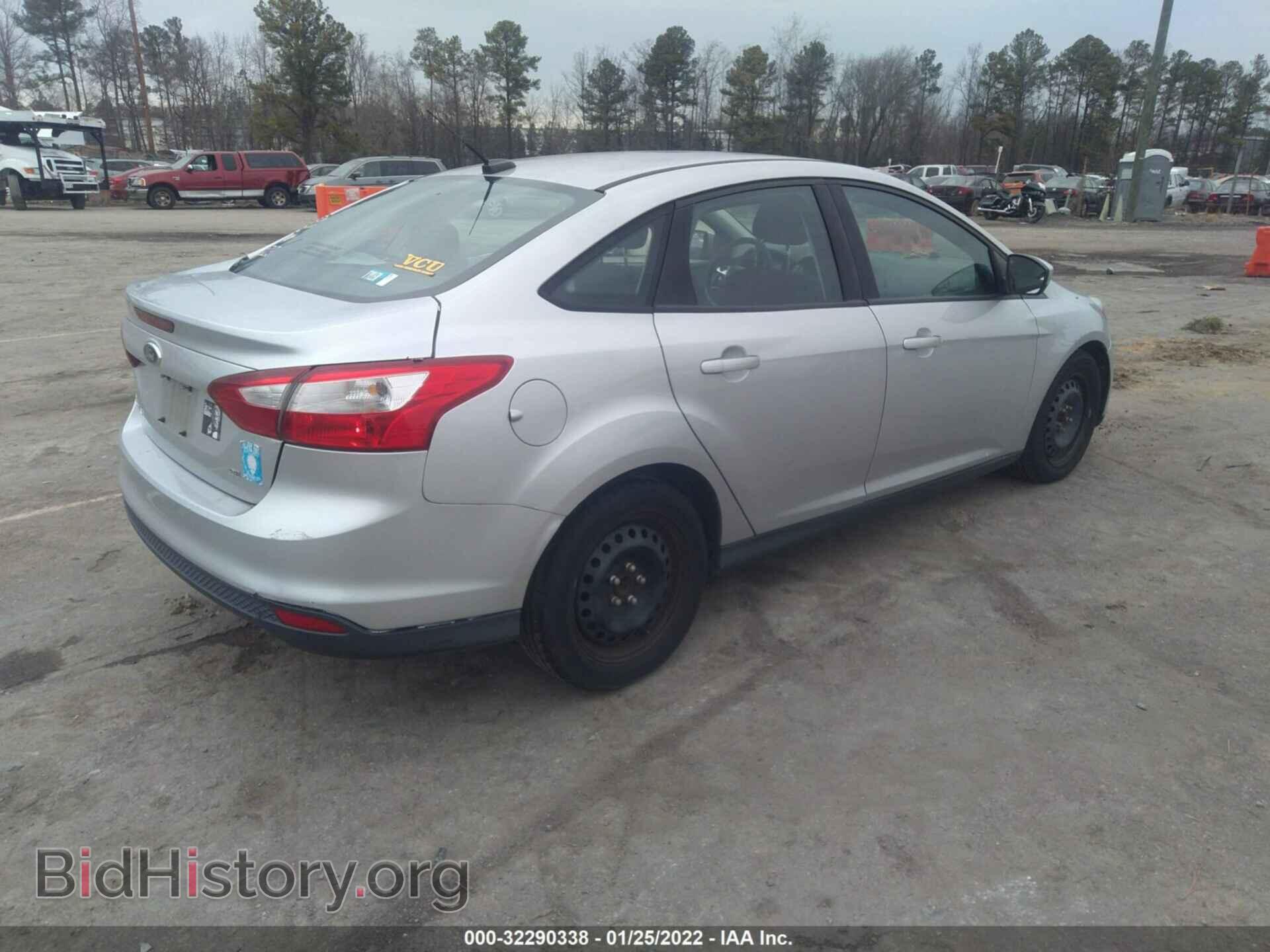 2012 FORD FOCUS - VIN: 1FAHP3F21CL106345 - Photo 4