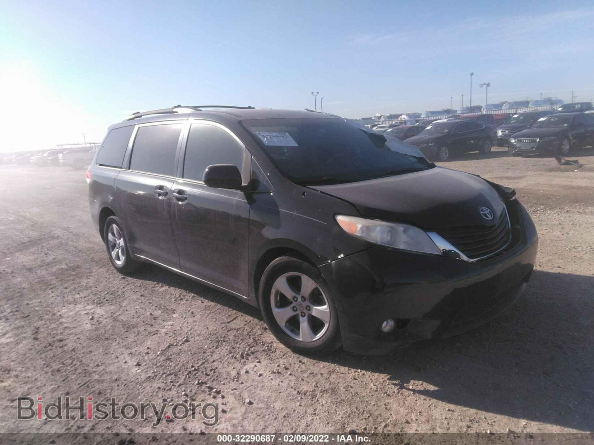 Фотография 5TDKK3DC8DS333302 - TOYOTA SIENNA 2013