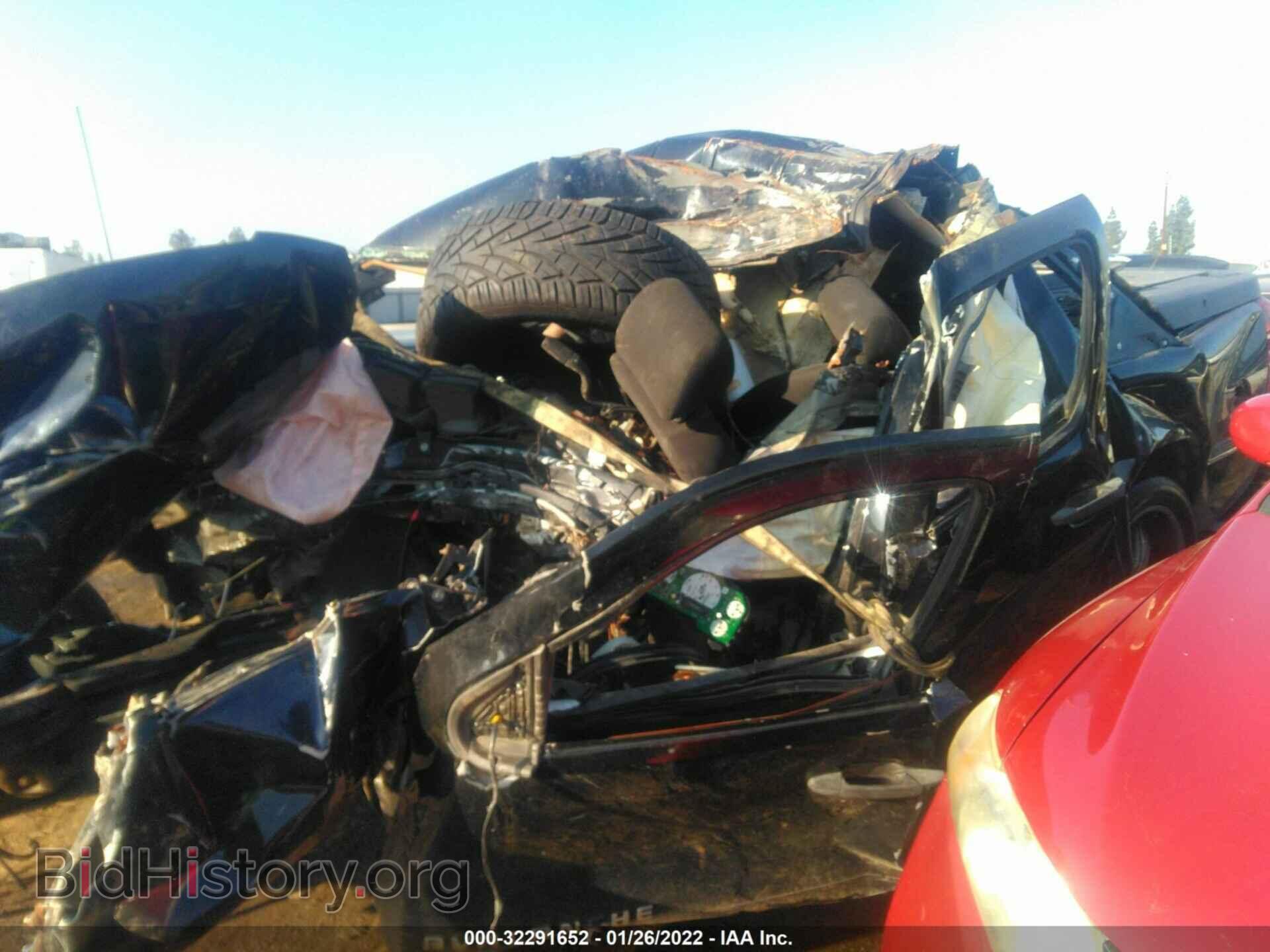 2010 CHEVROLET AVALANCHE - VIN: 3GNNCEE01AG230220 - Фото 2