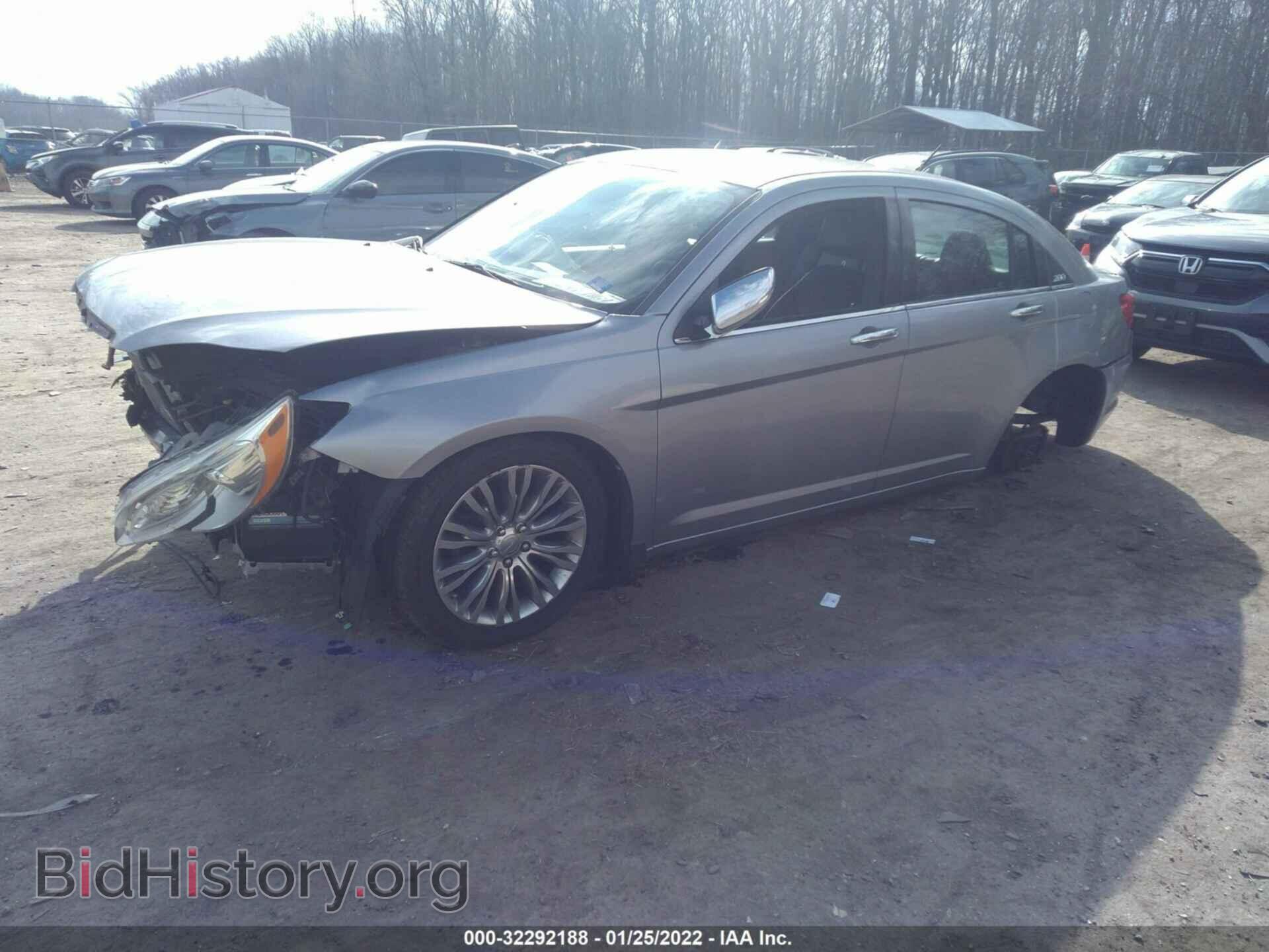 2013 CHRYSLER 200 - VIN: 1C3CCBCG7DN626862 - Photo 2