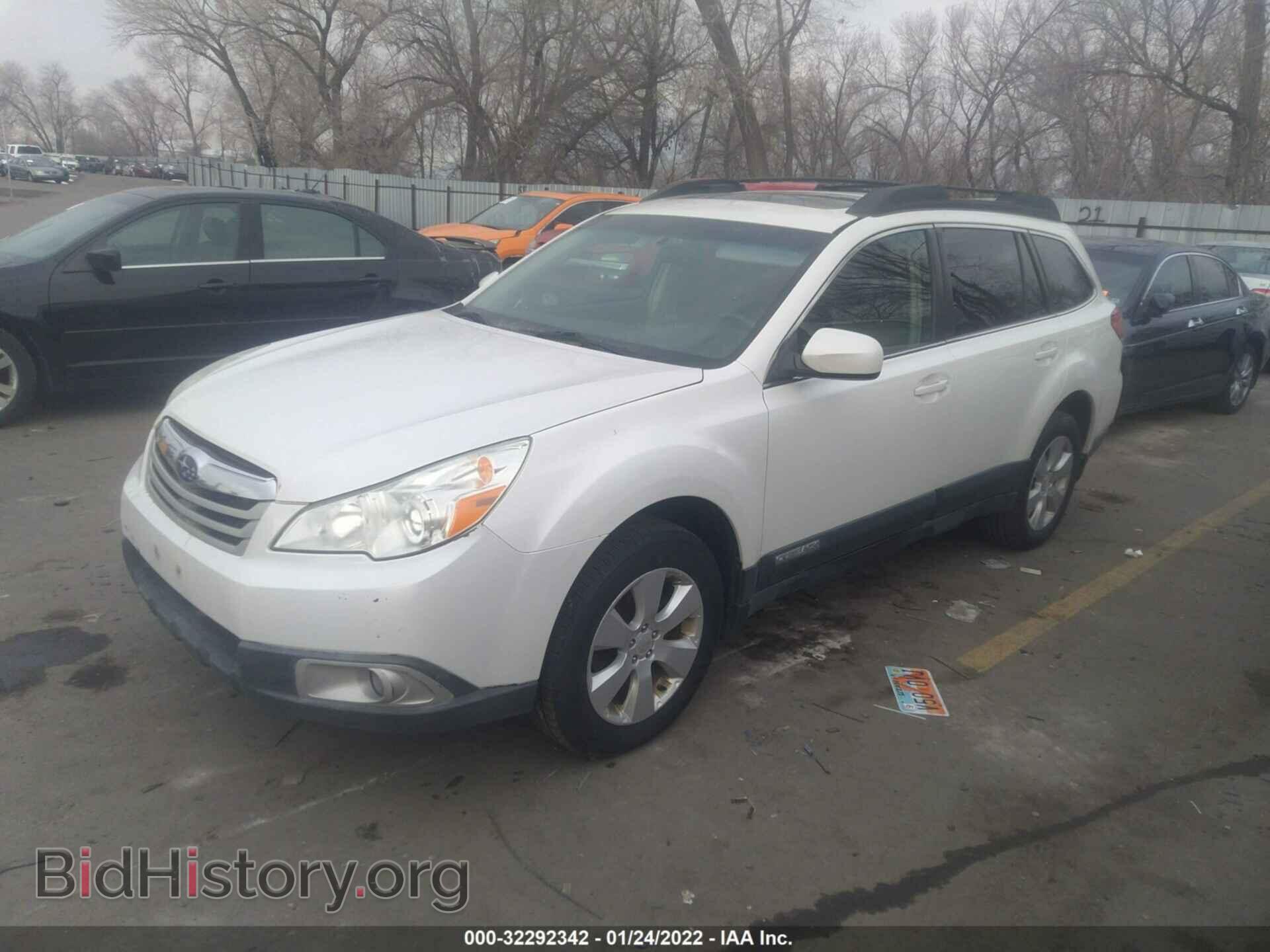 2011 SUBARU OUTBACK - VIN: 4S4BRBGC8B3334154 - Фото 2