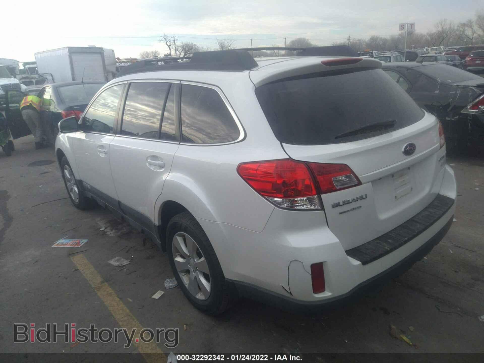 2011 SUBARU OUTBACK - VIN: 4S4BRBGC8B3334154 - Фото 3
