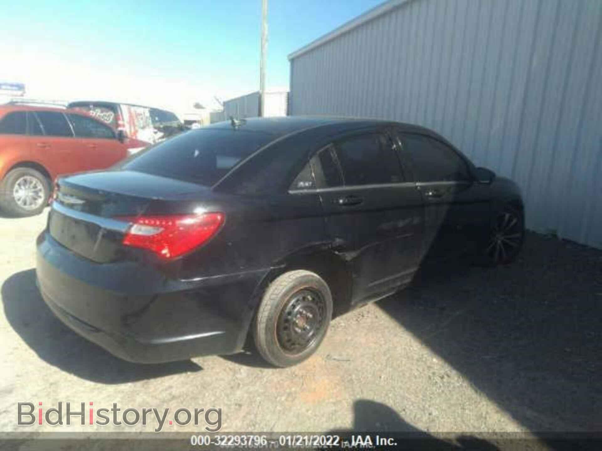 2013 CHRYSLER 200 - VIN: 1C3CCBBB8DN525271 - Фото 4