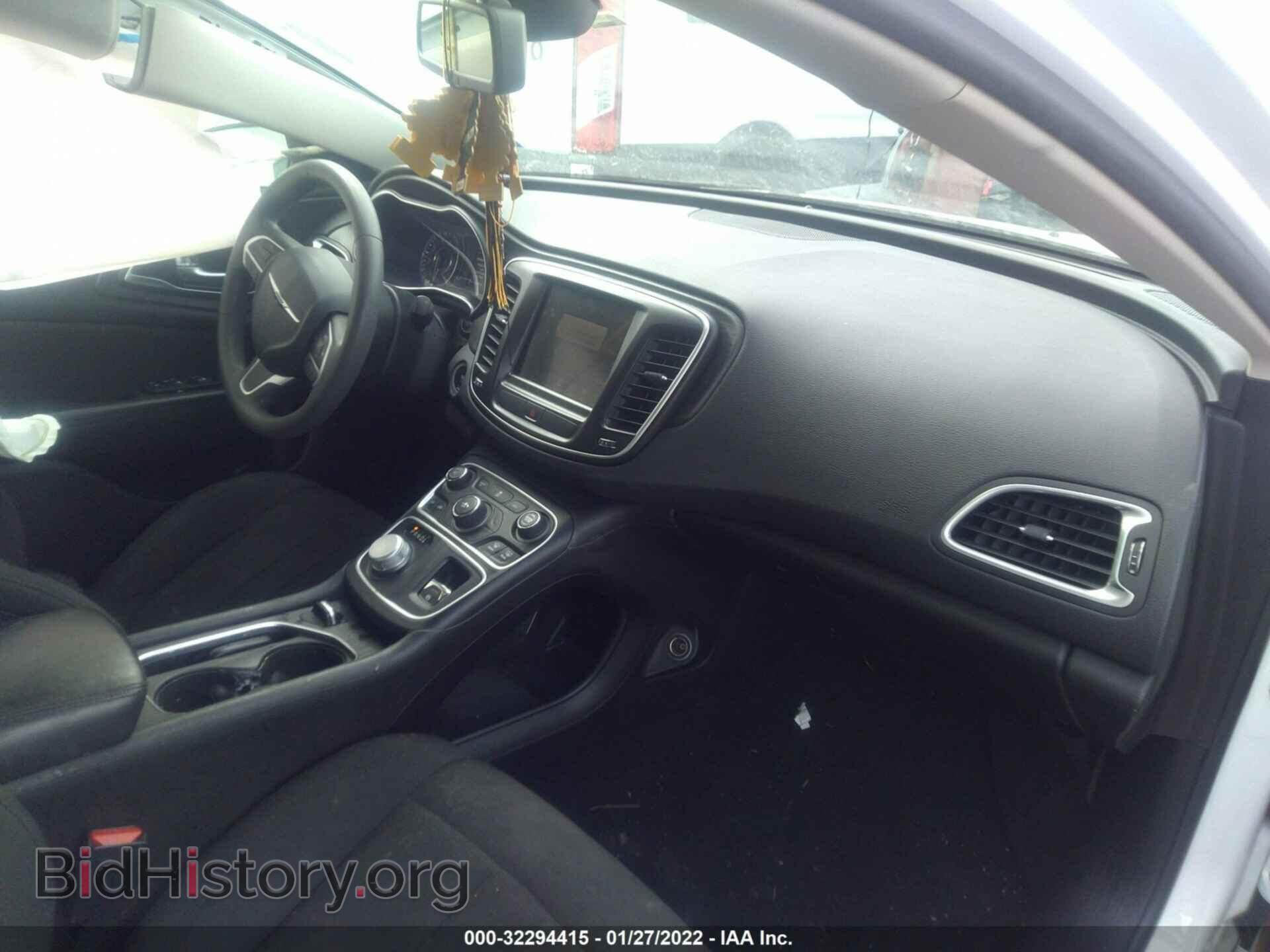 2016 CHRYSLER 200 - VIN: 1C3CCCAB3GN169937 - Фото 5