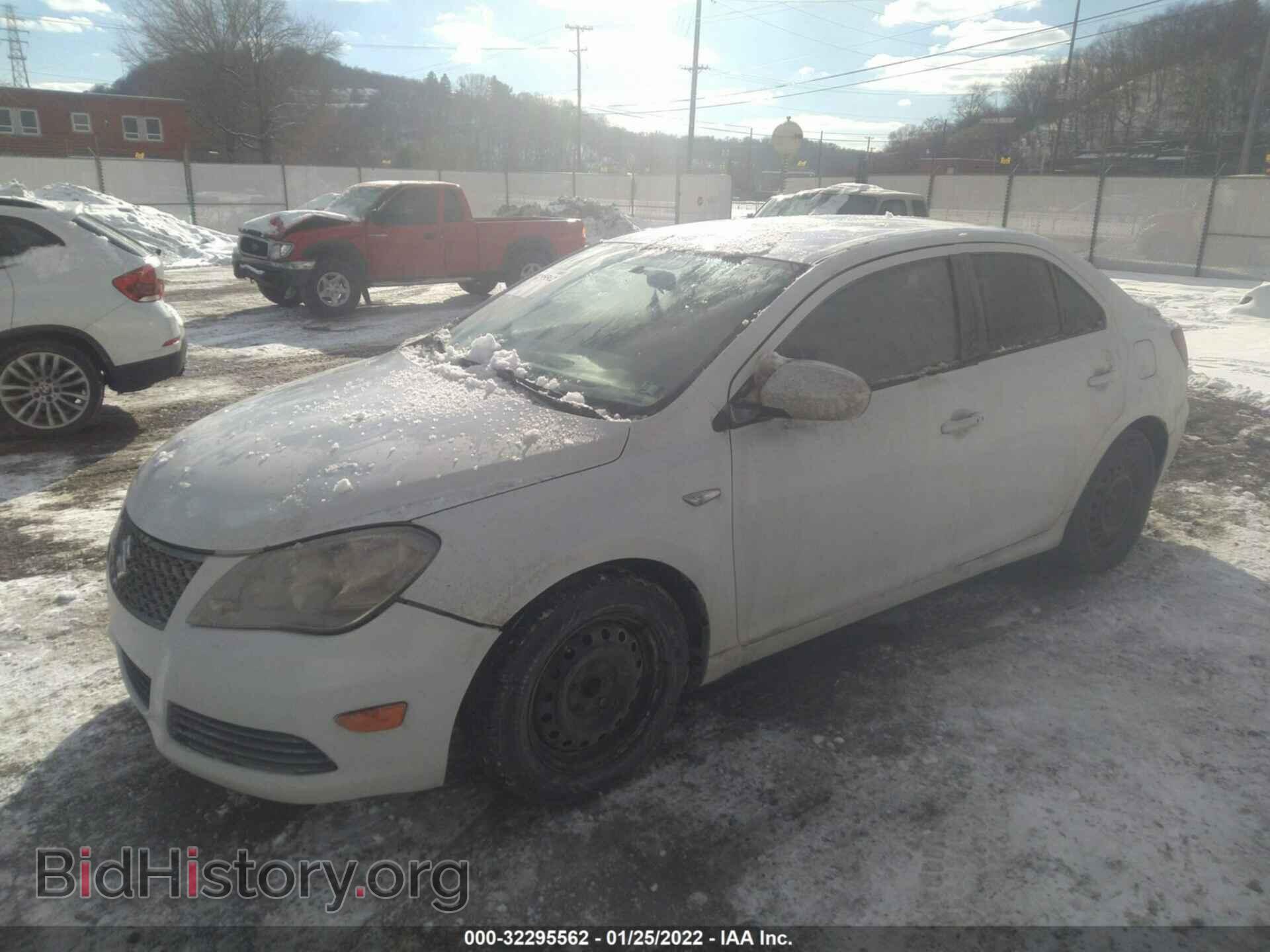 2012 SUZUKI KIZASHI - VIN: JS2RE9A18C6100133 - Фото 2