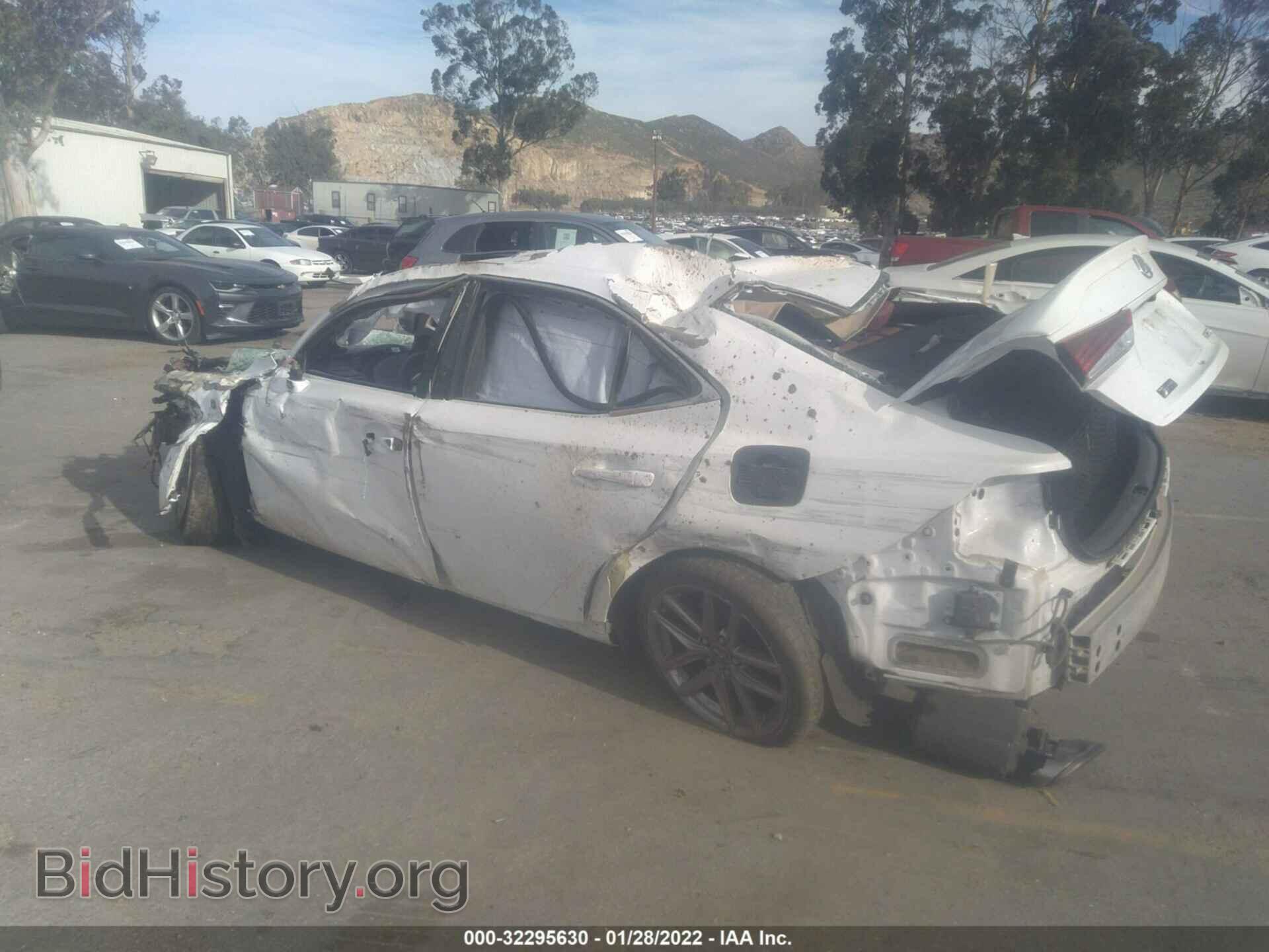 2017 LEXUS IS - VIN: JTHBA1D26H5040572 - Фото 3
