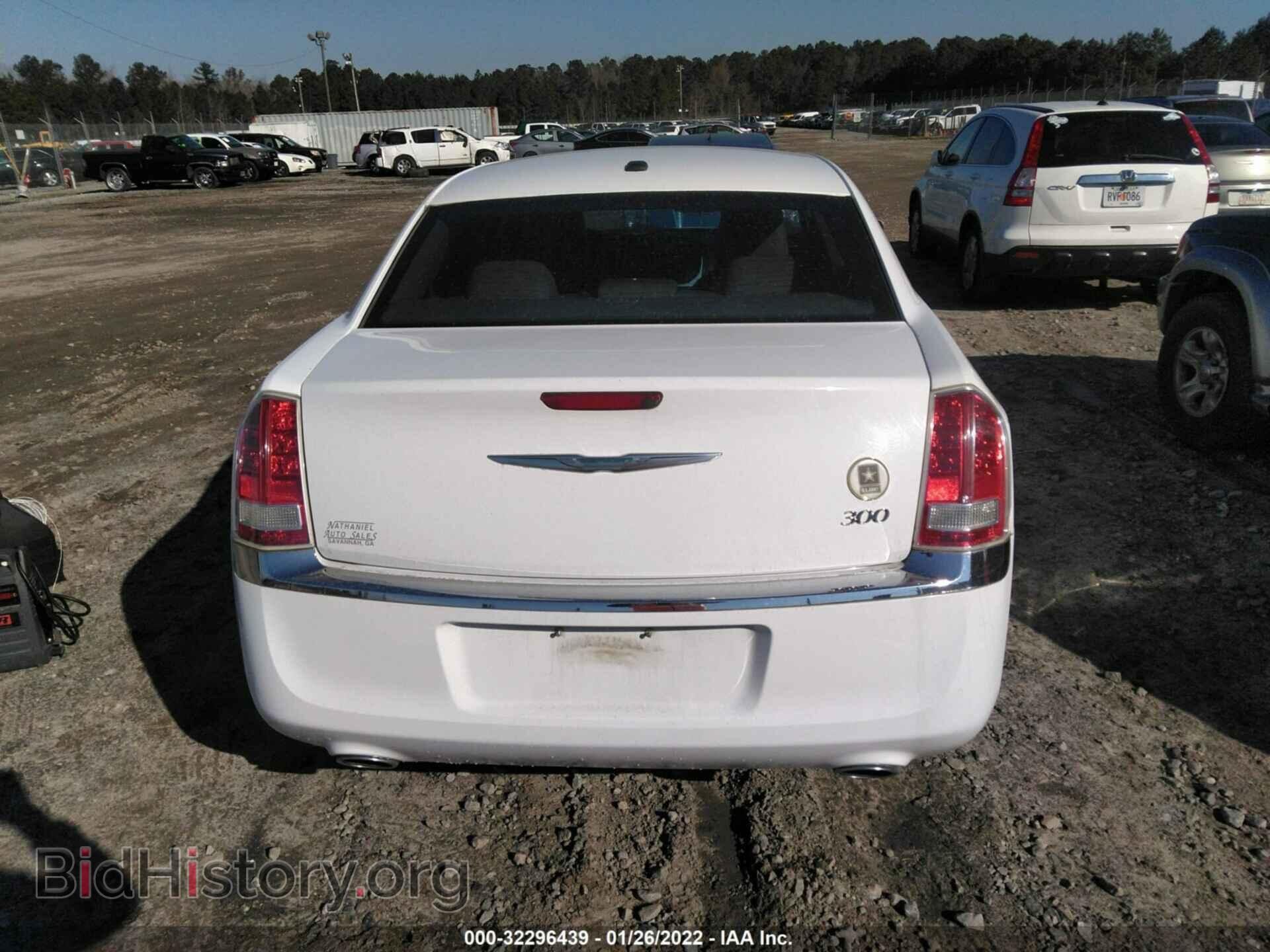 2013 CHRYSLER 300 - VIN: 2C3CCAAG5DH657467 - Фото 6