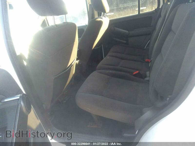 2010 Ford EXPLORER (VIN 1FMEU7DE0AUA64232) — фото 8 из 11