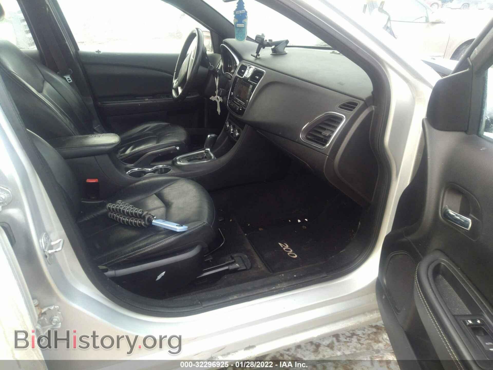2011 CHRYSLER 200 - VIN: 1C3BC2FB5BN615772 - Фото 5
