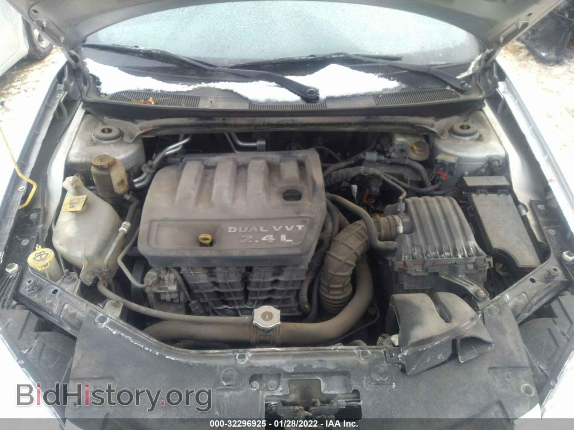 2011 CHRYSLER 200 - VIN: 1C3BC2FB5BN615772 - Фото 10