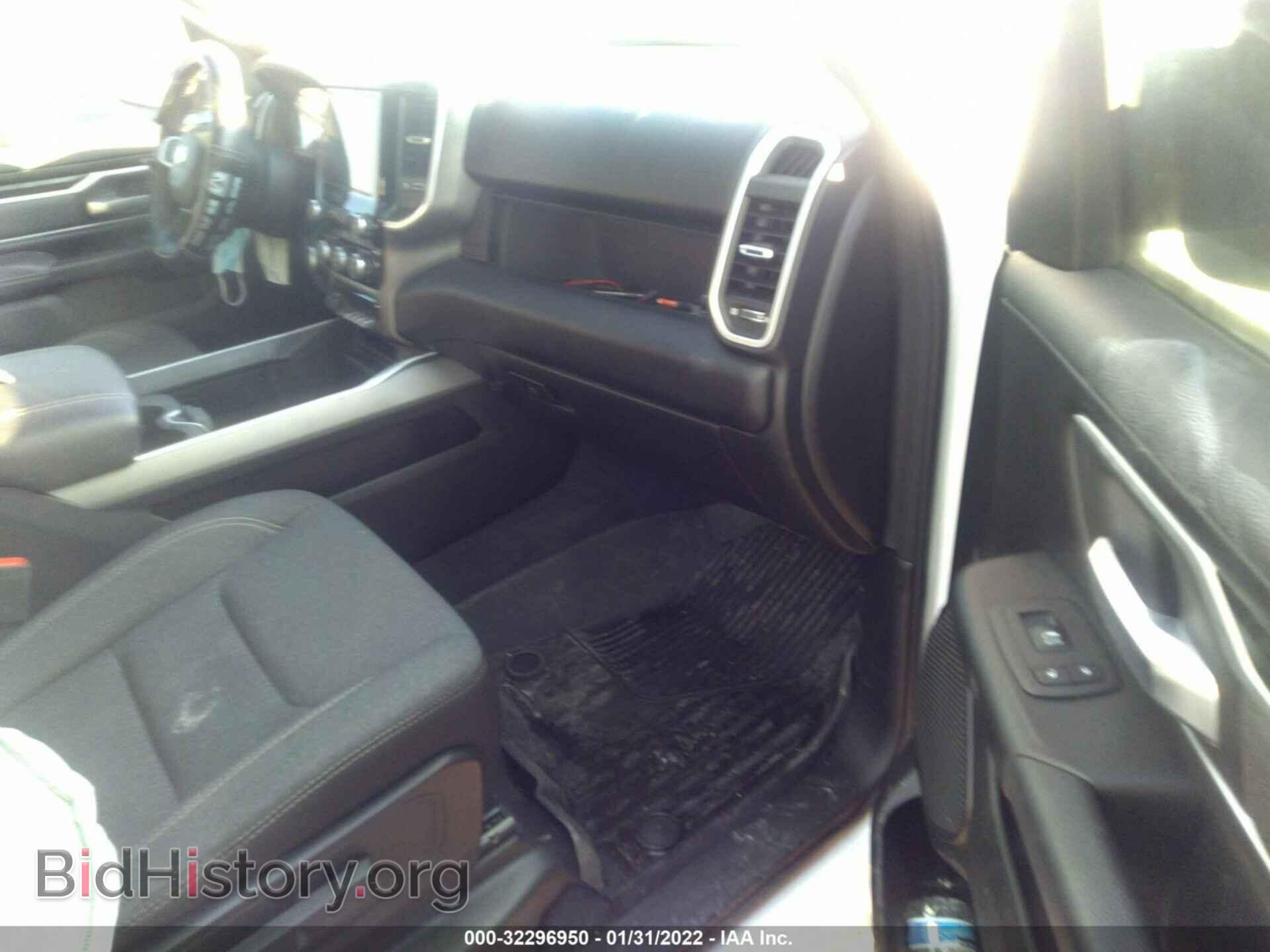2020 RAM 1500 - VIN: 1C6SRFFT3LN376452 - Фото 5