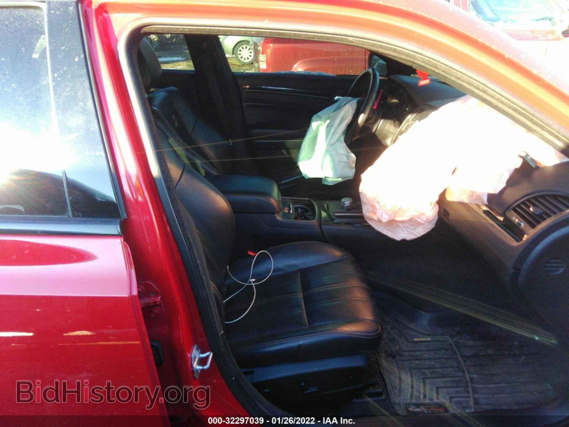 2017 CHRYSLER 300 - VIN: 2C3CCAGGXHH610481 - Фото 5