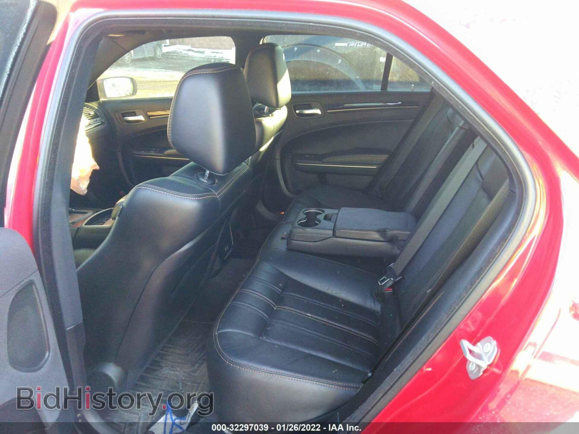 2017 CHRYSLER 300 - VIN: 2C3CCAGGXHH610481 - Фото 8