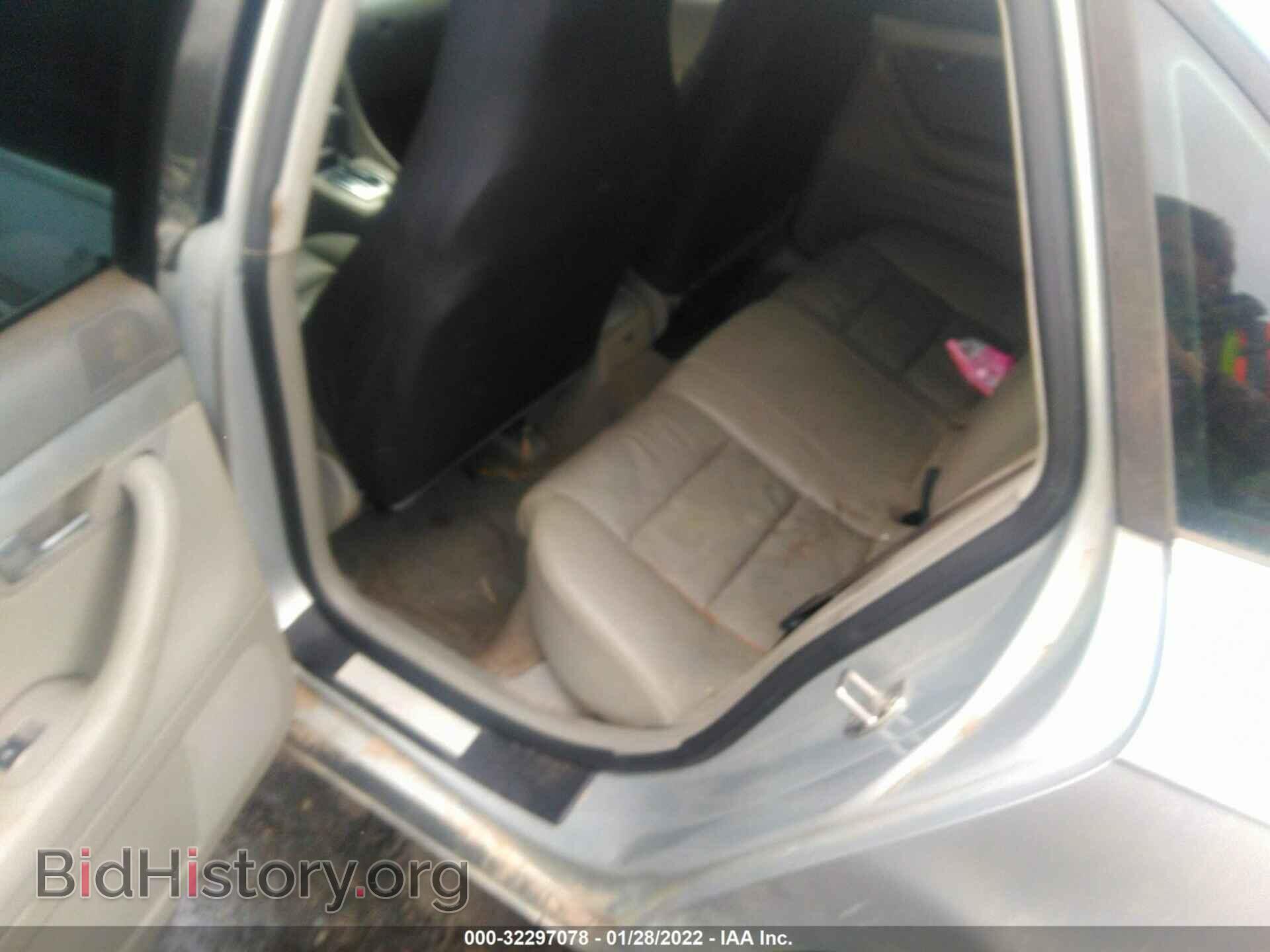 2007 AUDI A4 - VIN: WAUAF78EX7A052247 - Фото 8