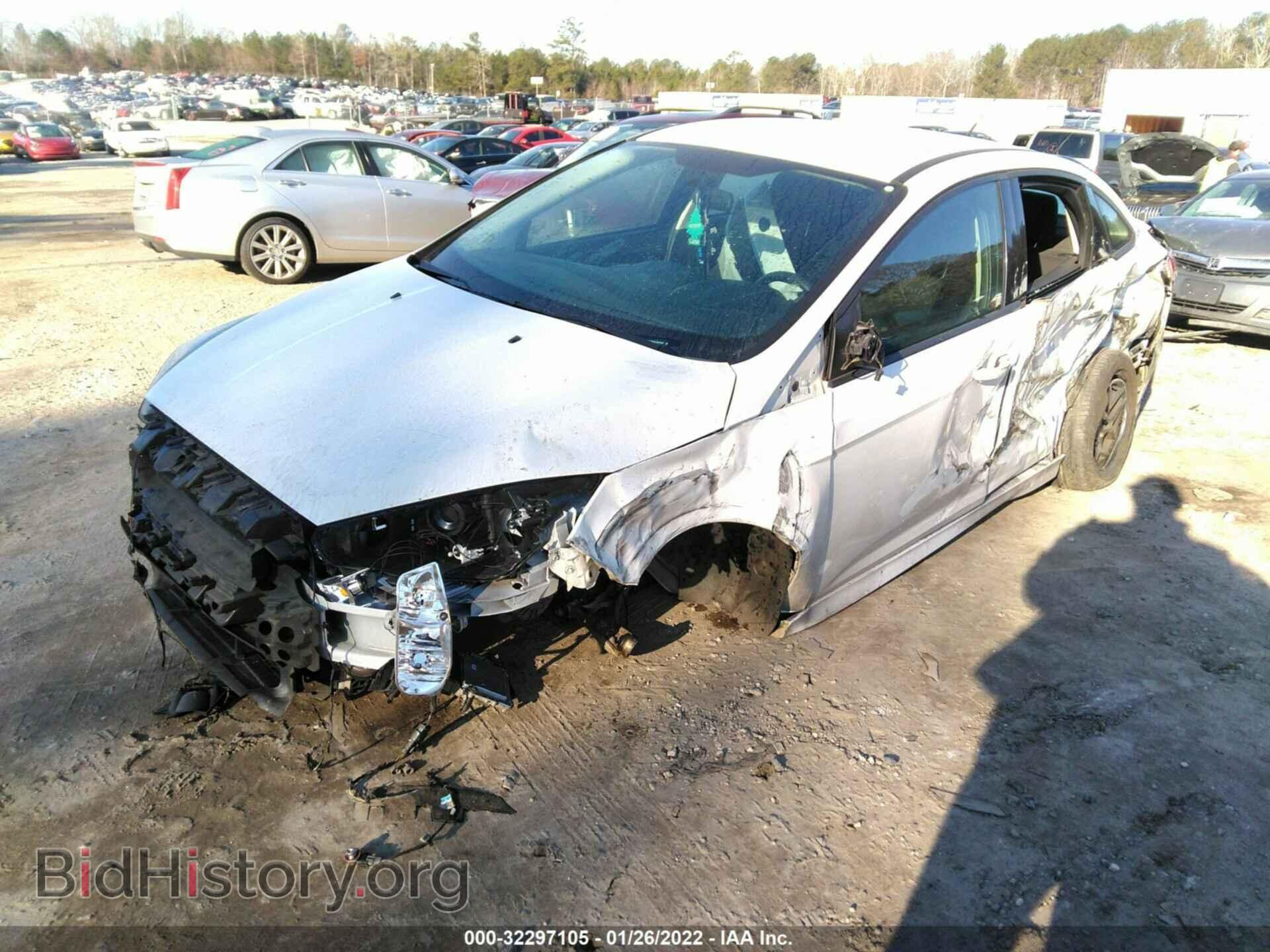 2016 FORD FOCUS - VIN: 1FADP3F29GL401858 - Фото 2