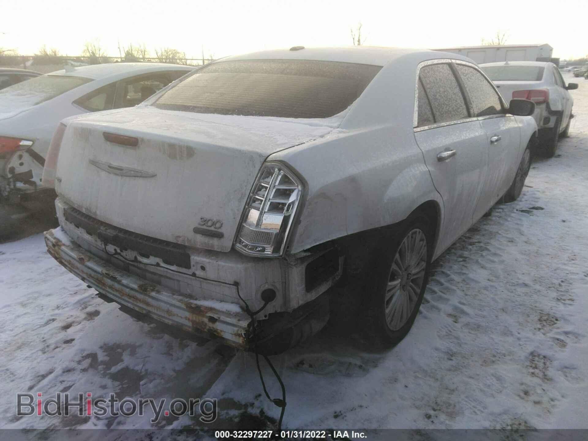 2012 CHRYSLER 300 - VIN: 2C3CCAHG5CH314078 - Фото 4