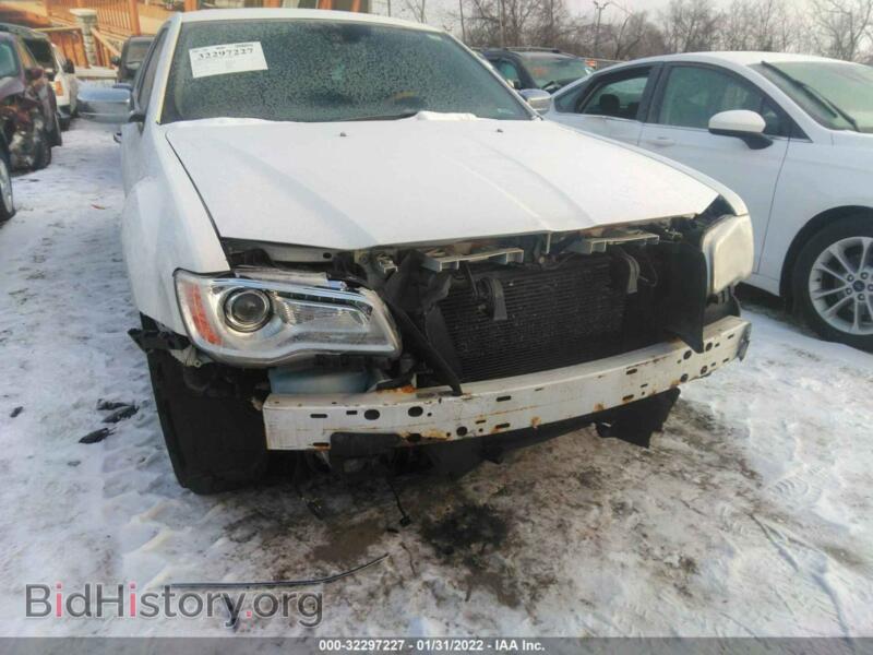 2012 Chrysler 300 (VIN 2C3CCAHG5CH314078) — photo 6 of 11