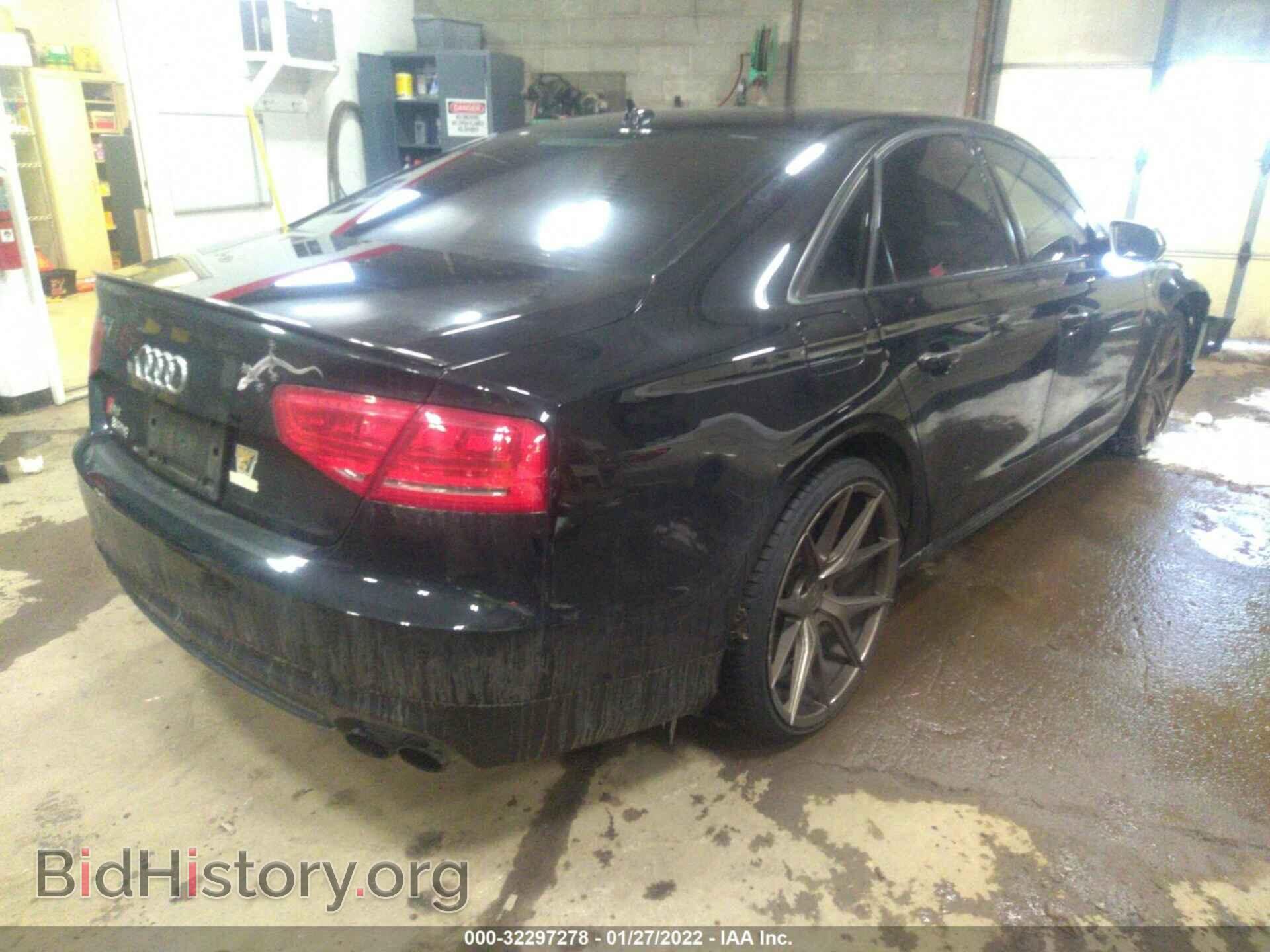 2014 AUDI S8 - VIN: WAUD2AFD4EN004412 - Фото 3