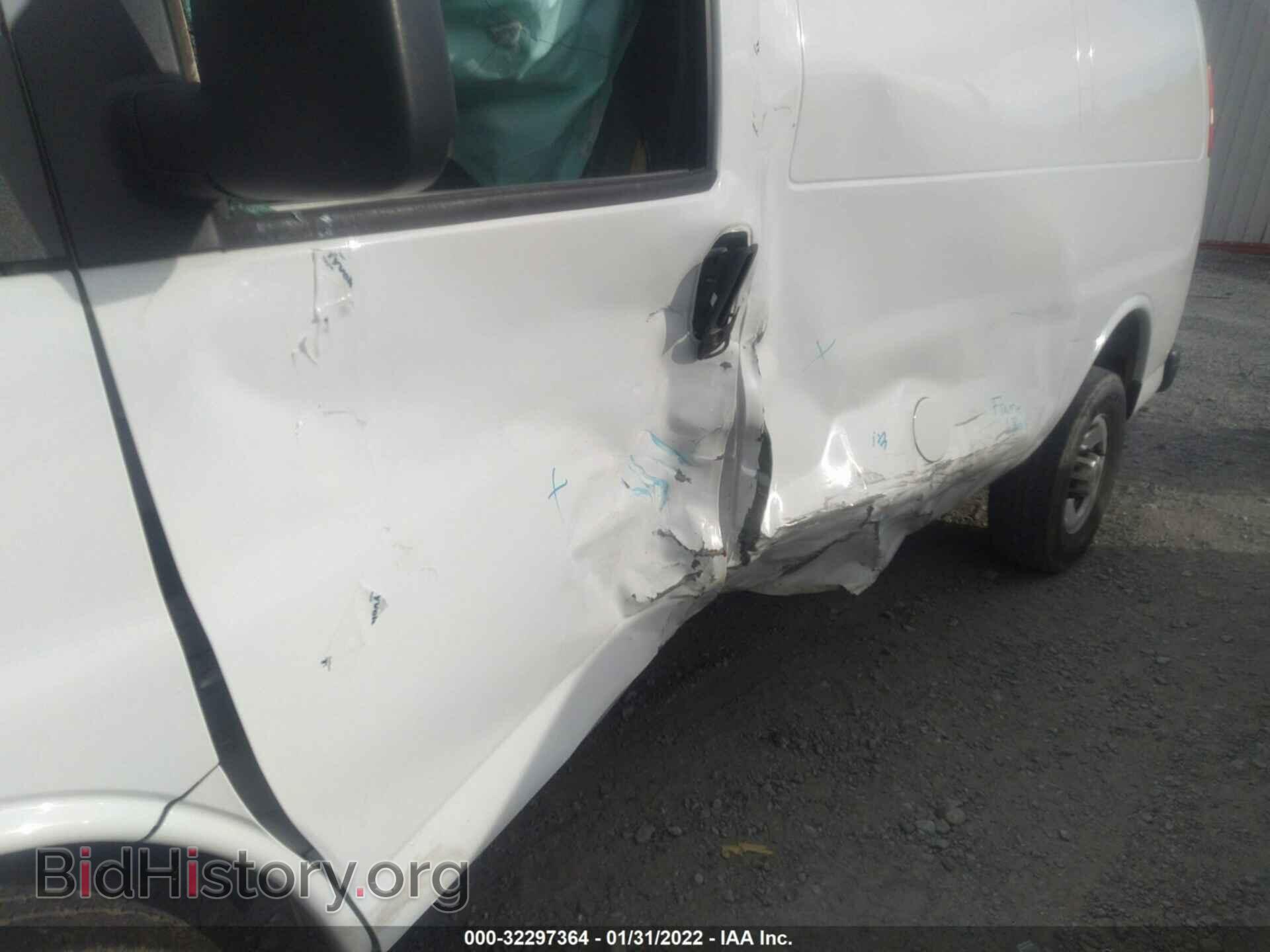 2016 CHEVROLET EXPRESS CARGO VAN - VIN: 1GCWGAFF7G1163174 - Фото 6
