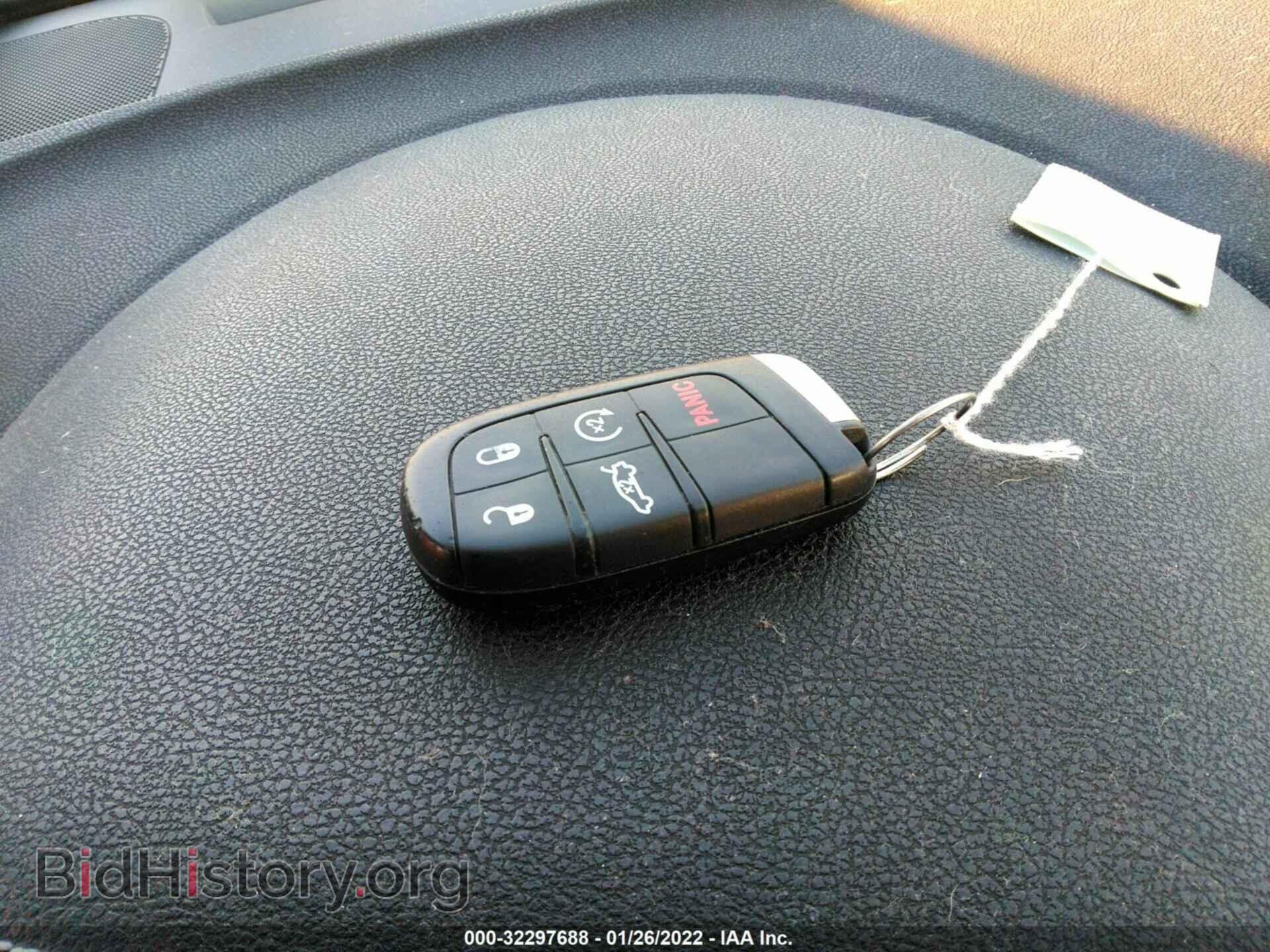 2014 CHRYSLER 300 - VIN: 2C3CCAGG7EH384590 - Фото 11