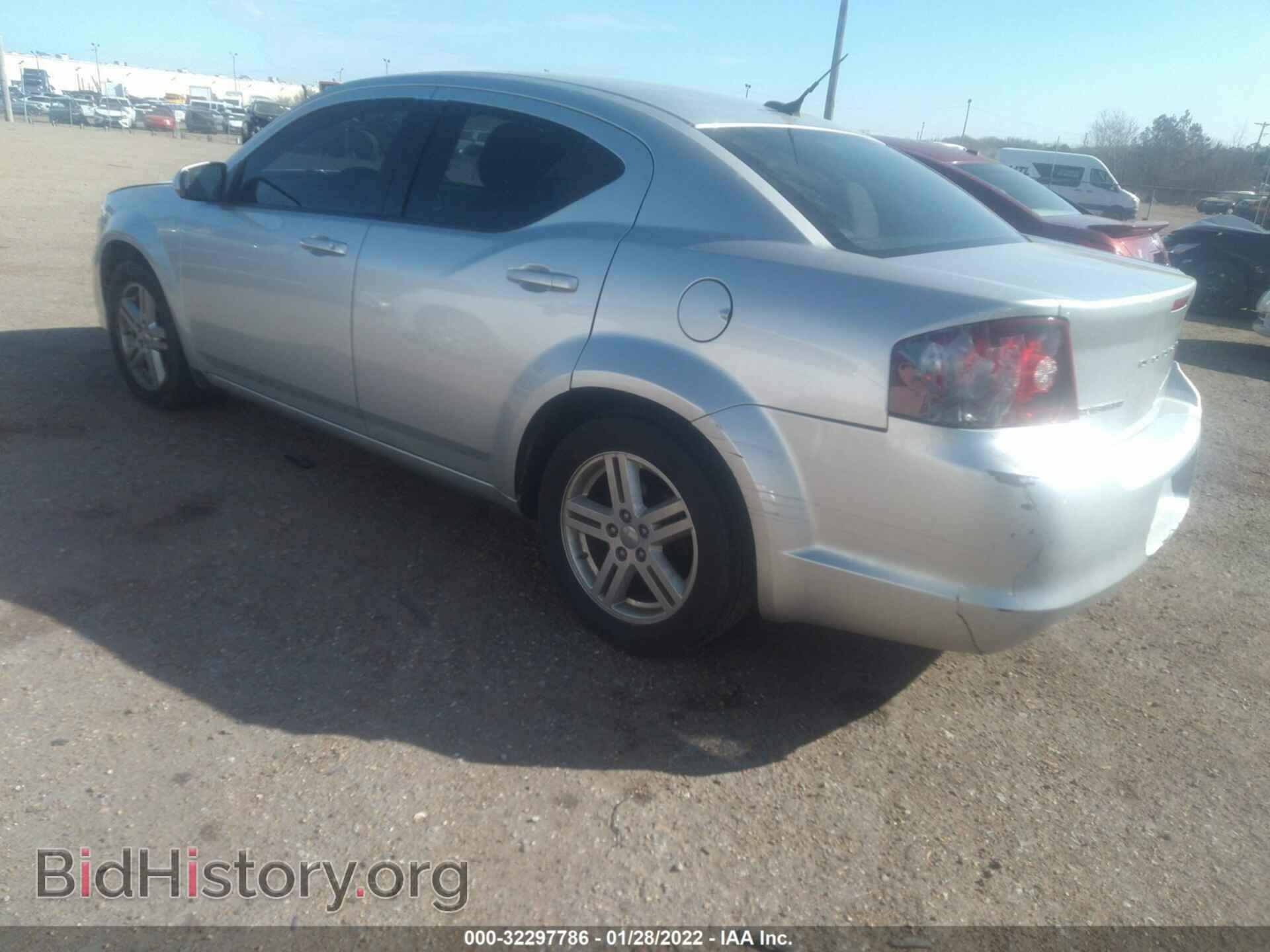 2011 DODGE AVENGER - VIN: 1B3BD1FB2BN574151 - Фото 3