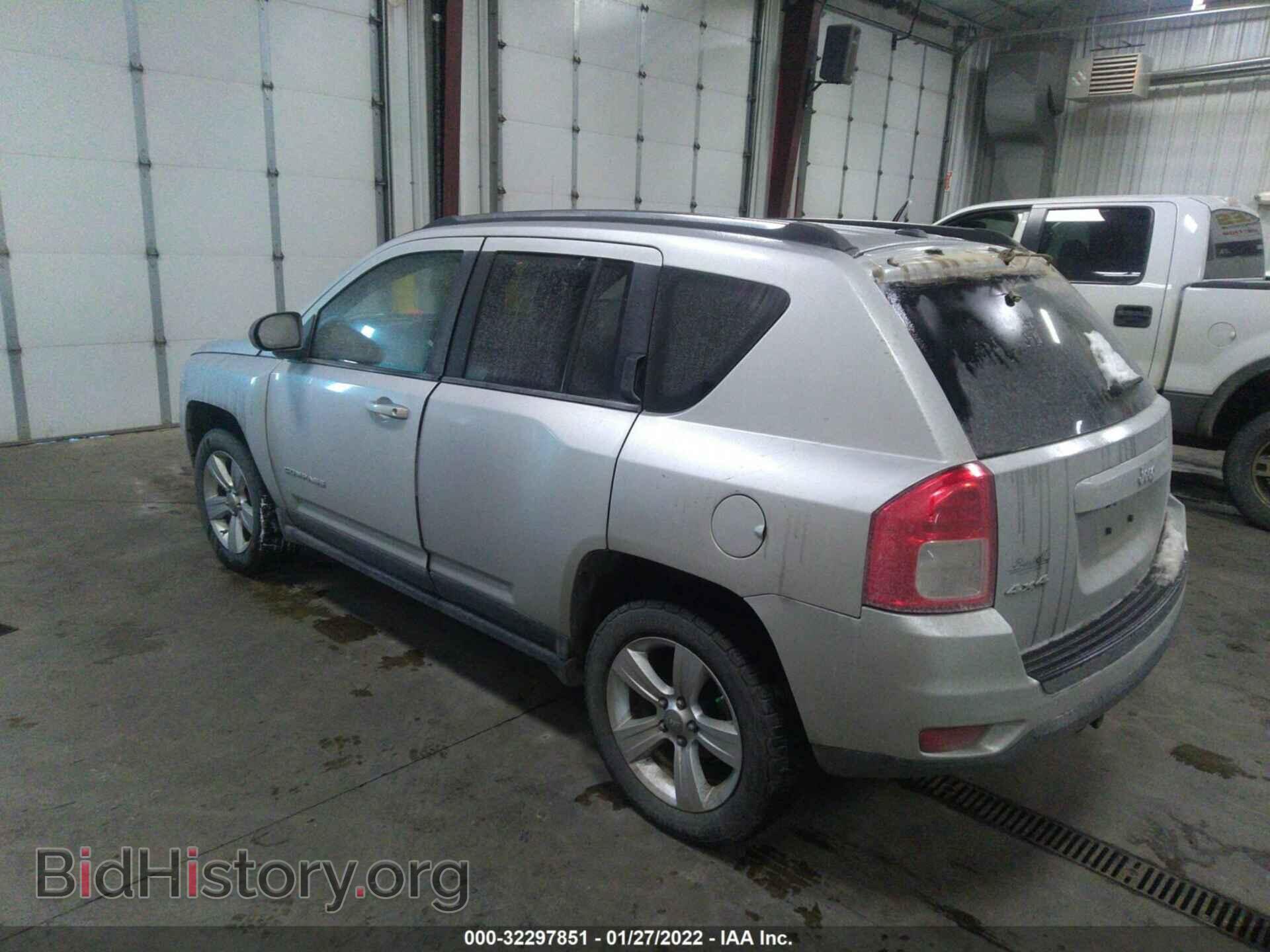 2011 JEEP COMPASS - VIN: 1J4NF1FB4BD158561 - Photo 3