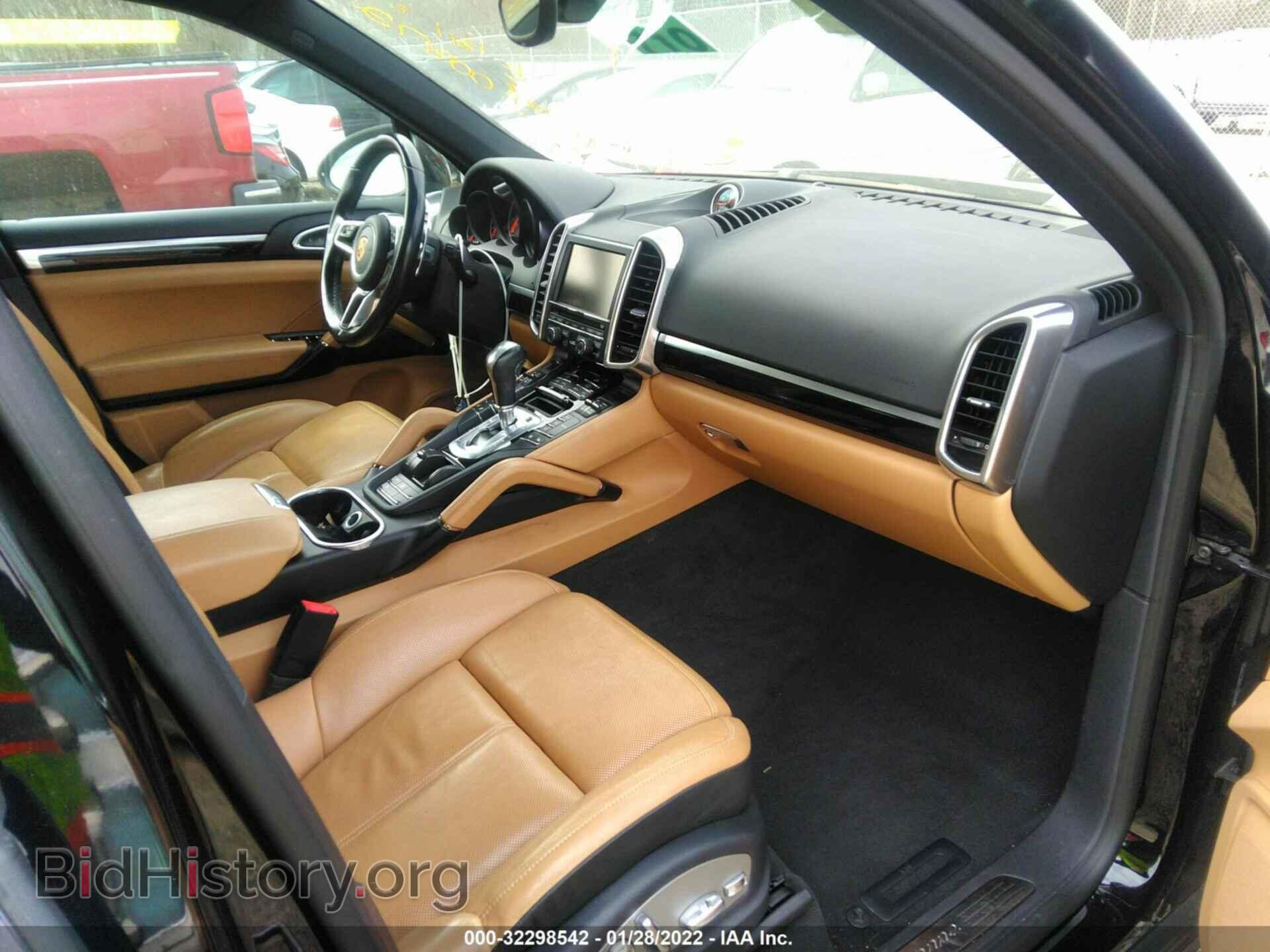 2016 PORSCHE CAYENNE - VIN: WP1AA2A25GLA00872 - Фото 5