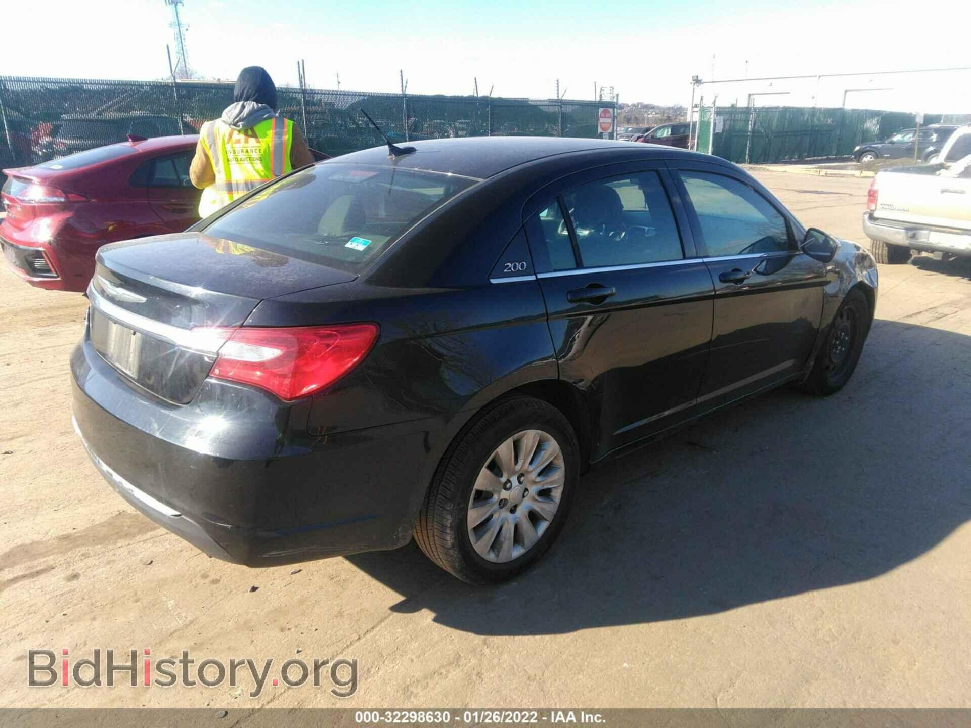 2012 CHRYSLER 200 - VIN: 1C3CCBAB5CN167403 - Фото 4