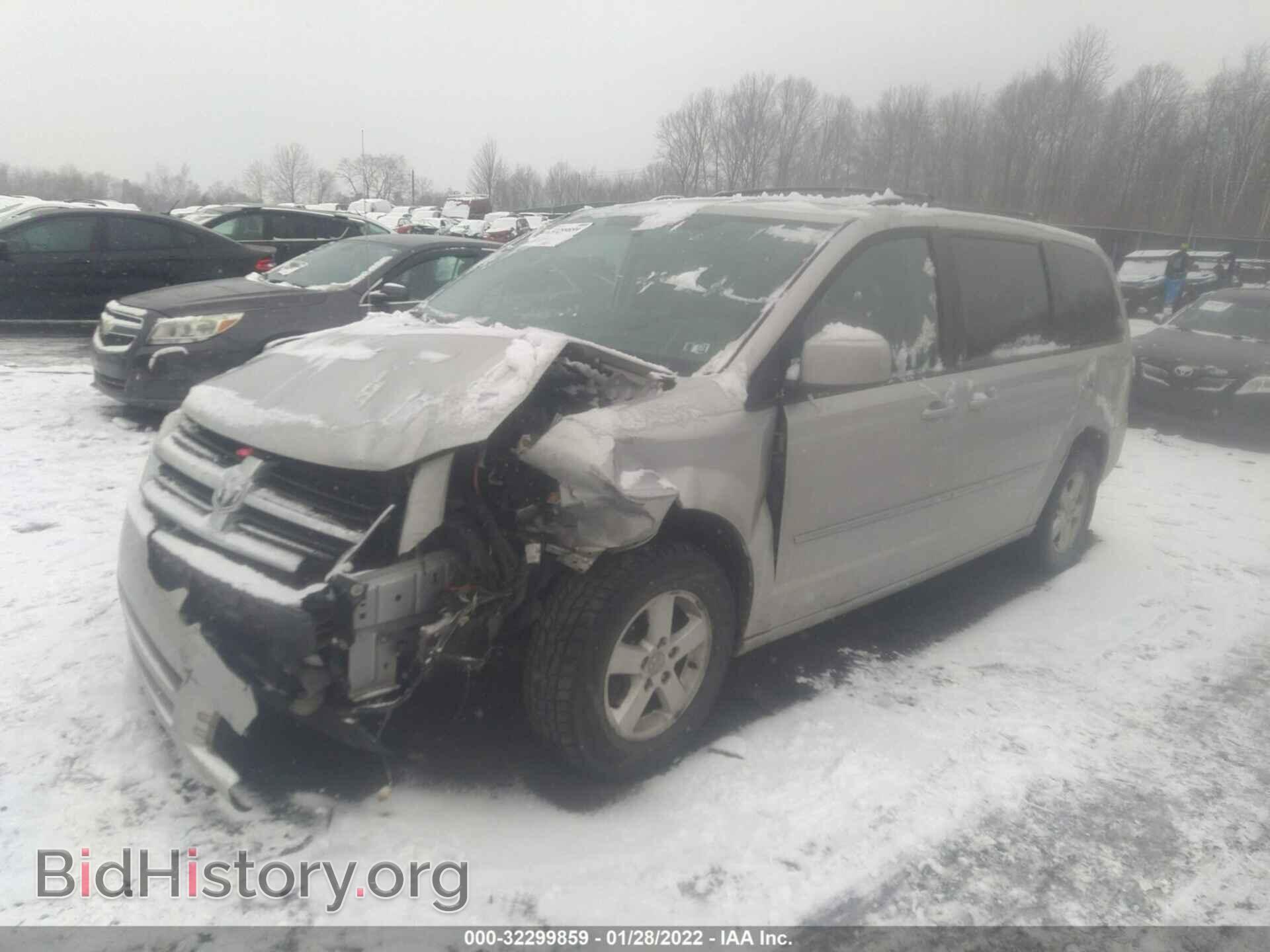 2010 DODGE GRAND CARAVAN - VIN: 2D4RN5D12AR409491 - Фото 2