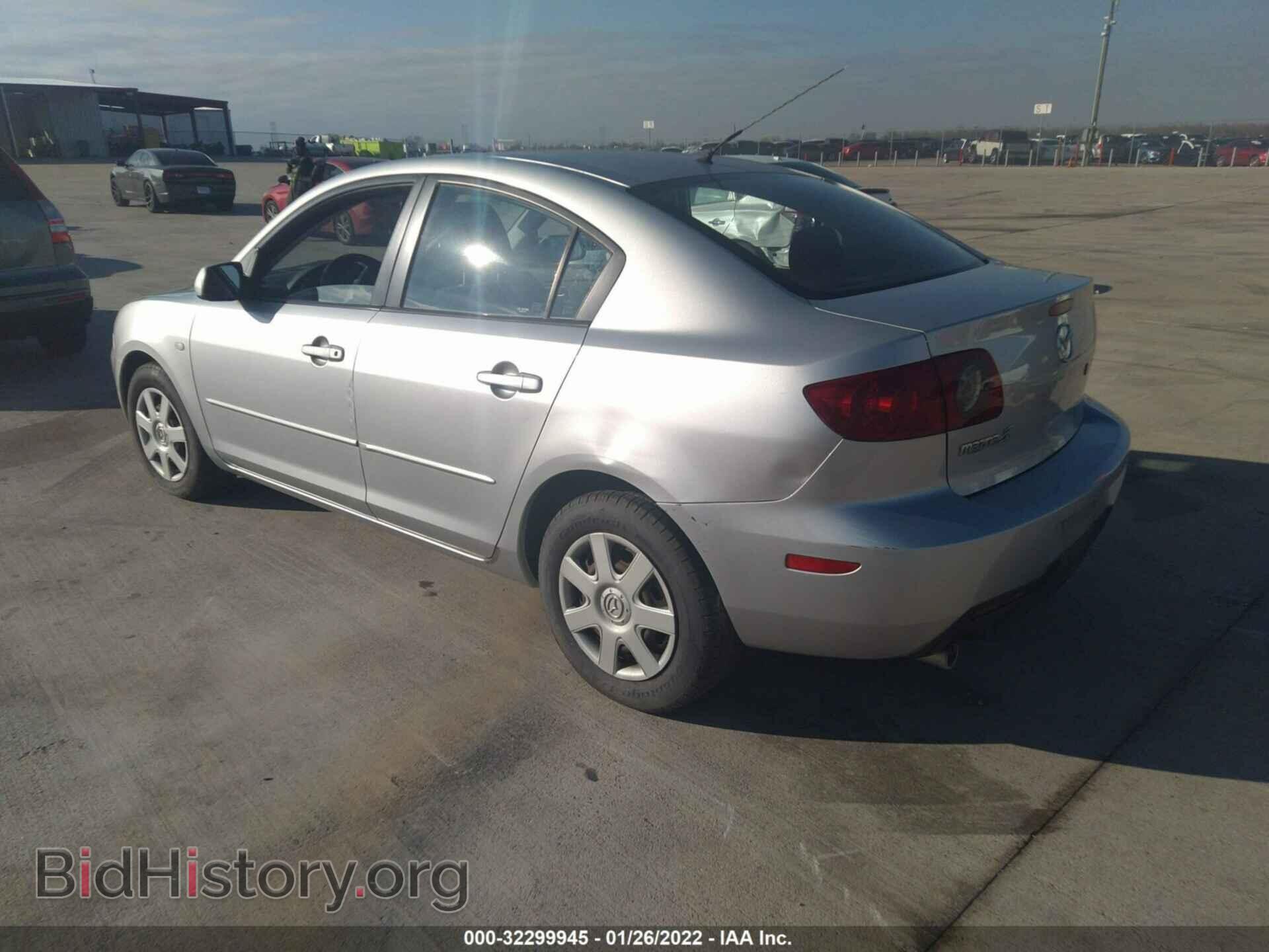 2006 MAZDA MAZDA3 - VIN: JM1BK12F961505371 - Фото 3