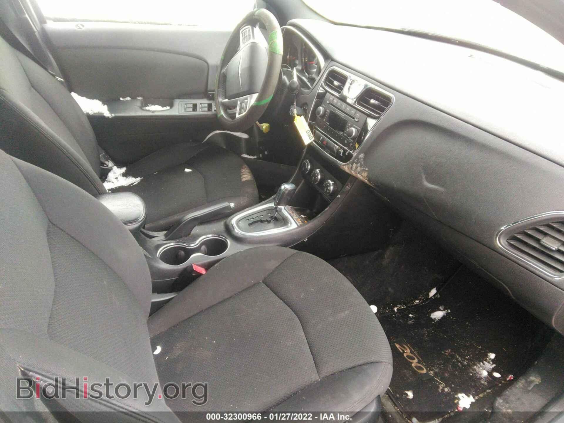 2012 CHRYSLER 200 - VIN: 1C3CCBBB4CN175989 - Фото 5