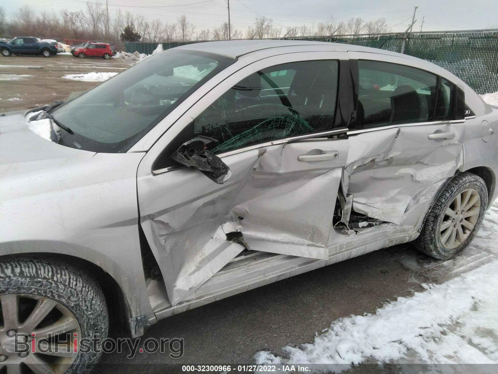 2012 CHRYSLER 200 - VIN: 1C3CCBBB4CN175989 - Фото 6