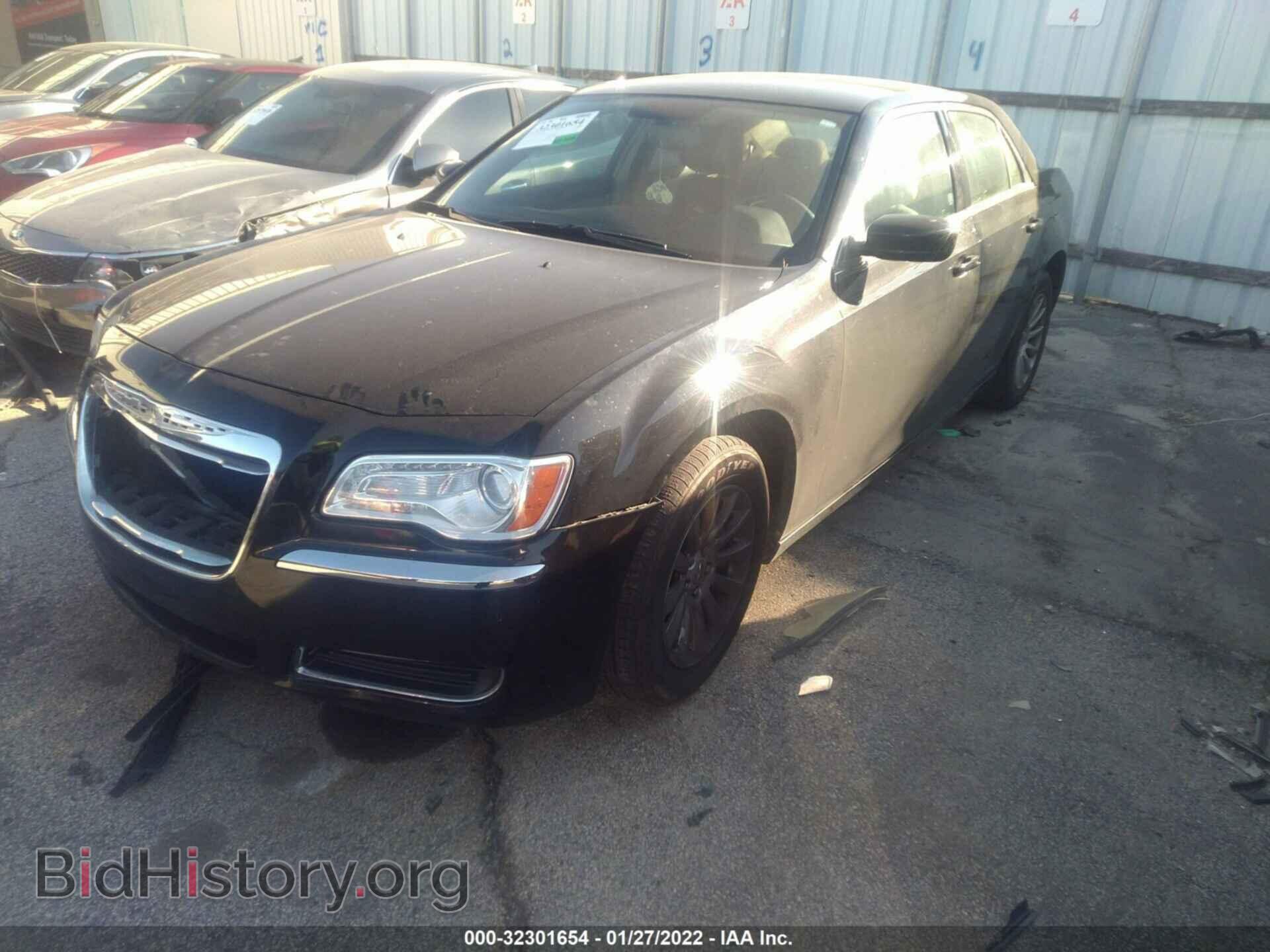 2012 CHRYSLER 300 - VIN: 2C3CCAAG1CH225084 - Photo 2