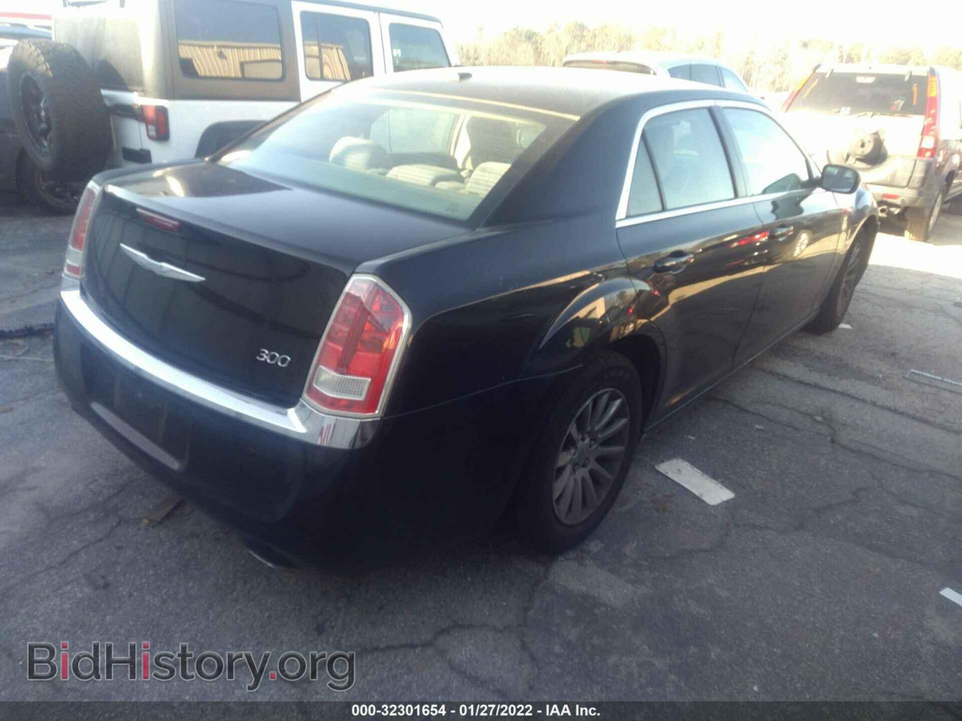 2012 CHRYSLER 300 - VIN: 2C3CCAAG1CH225084 - Photo 4