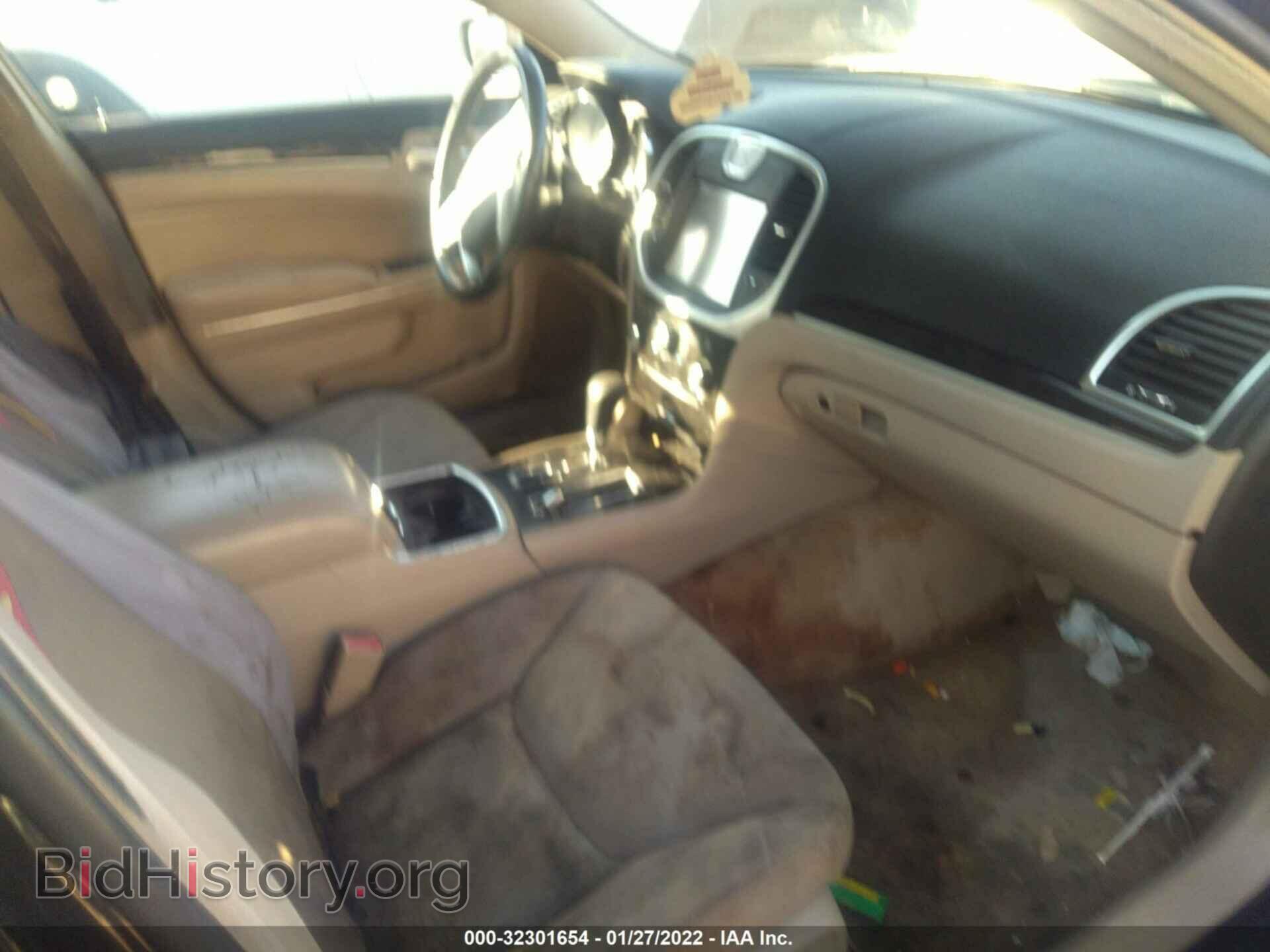 2012 CHRYSLER 300 - VIN: 2C3CCAAG1CH225084 - Photo 5