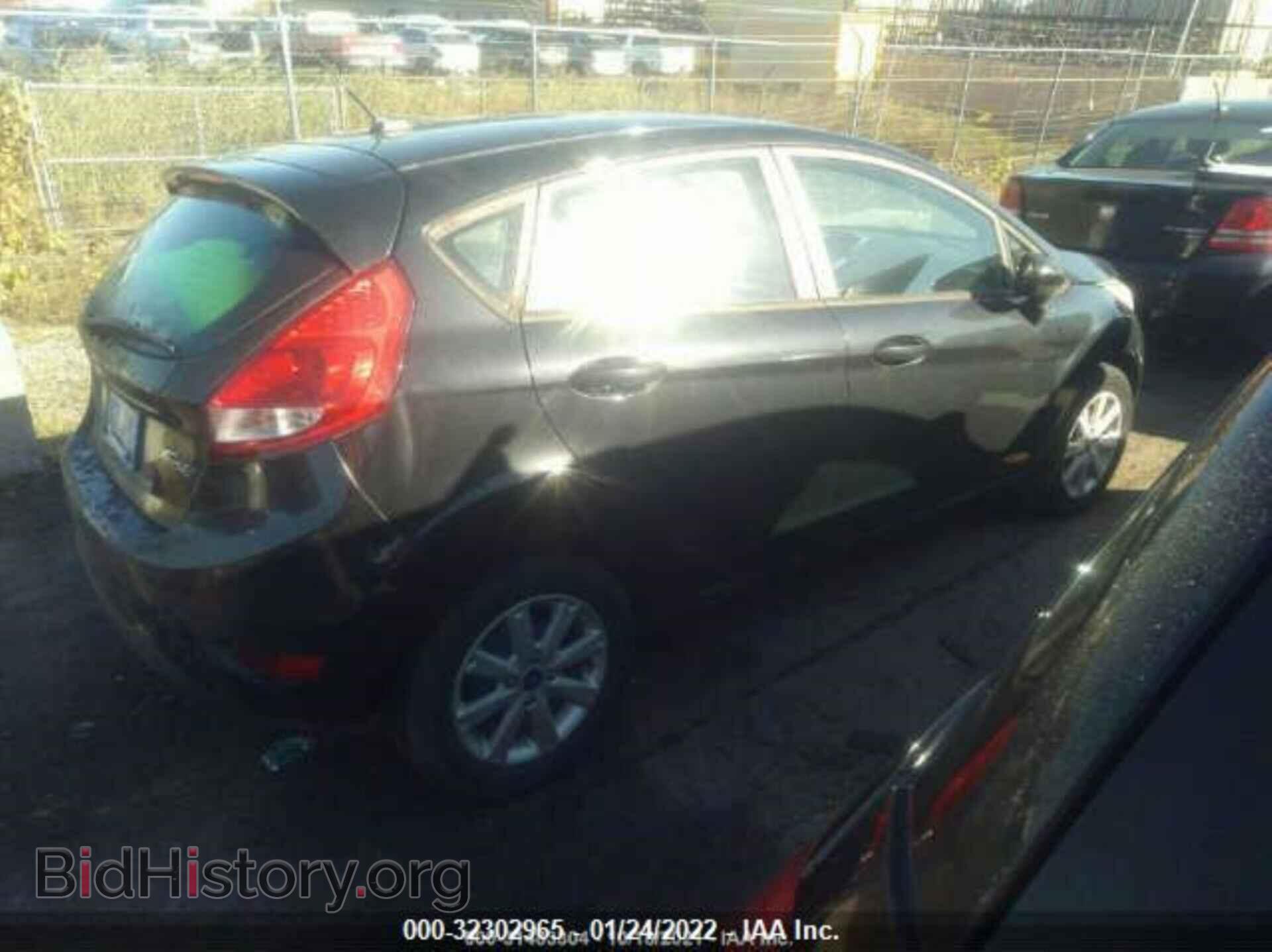 2011 FORD FIESTA - VIN: 3FADP4EJ4BM106169 - Фото 4