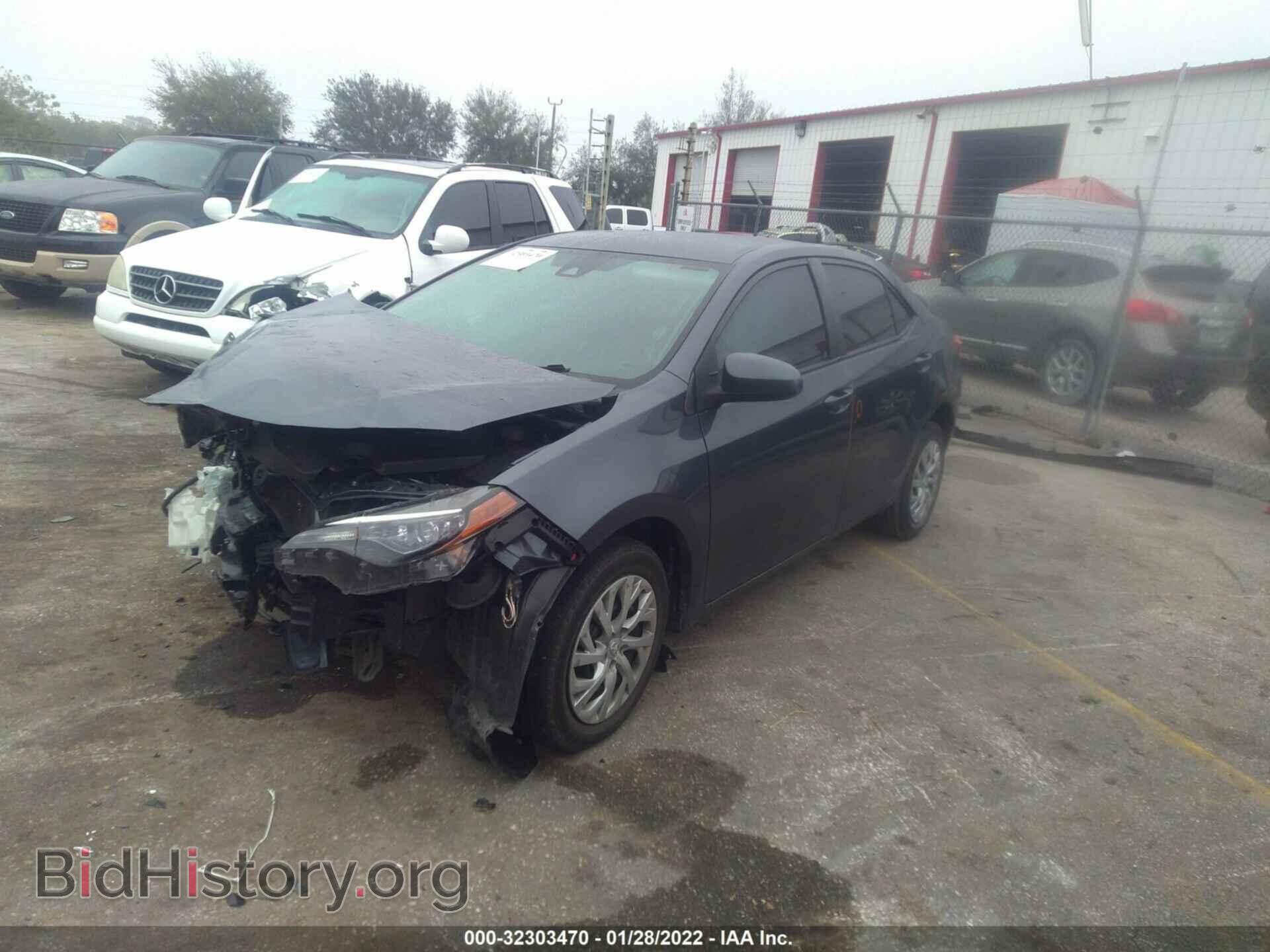 2017 TOYOTA COROLLA - VIN: 5YFBURHE8HP708564 - Фото 2