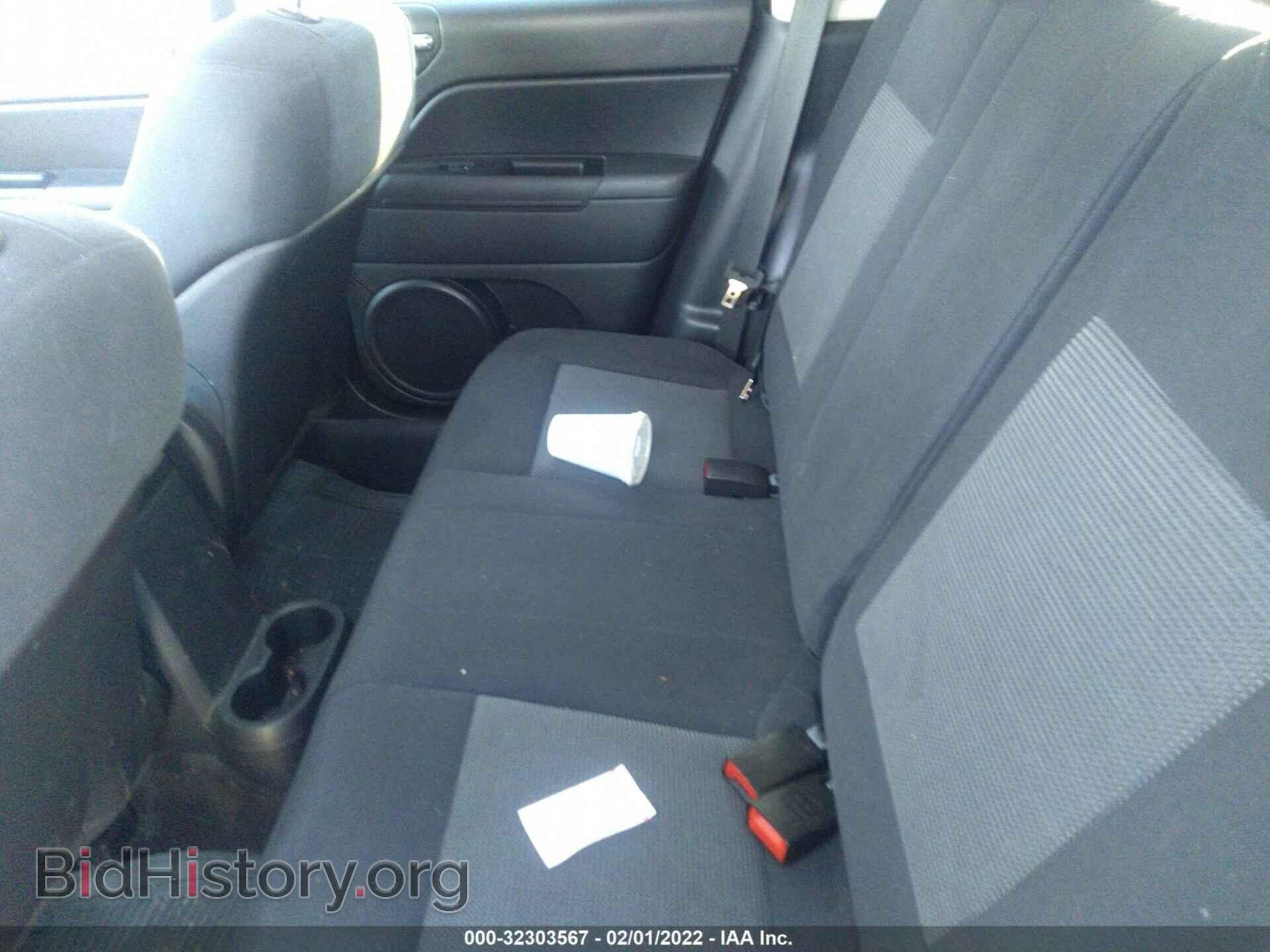 2011 JEEP COMPASS - VIN: 1J4NF1FB5BD207055 - Фото 8