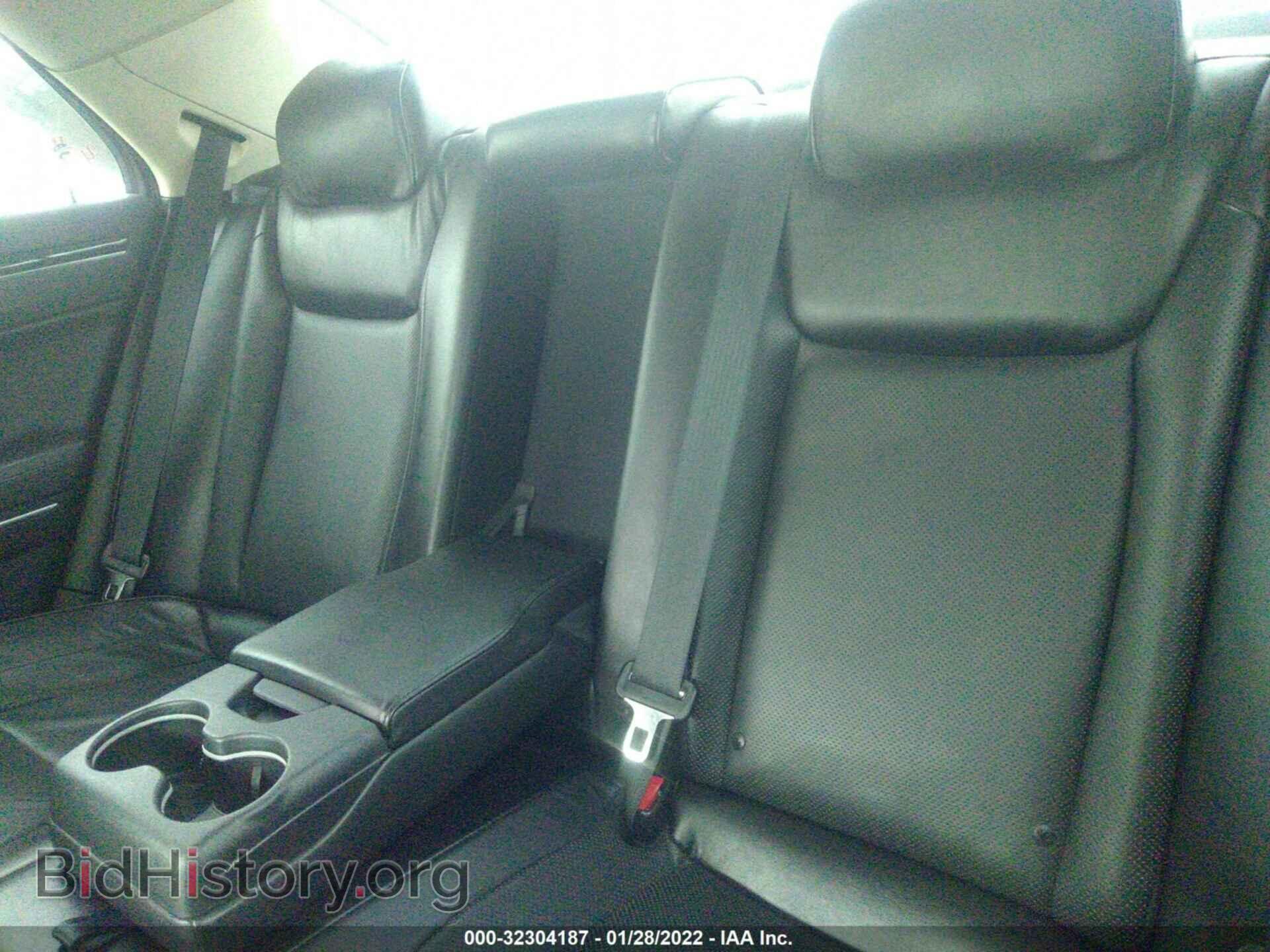 2018 CHRYSLER 300 - VIN: 2C3CCAKG9JH177636 - Фото 8