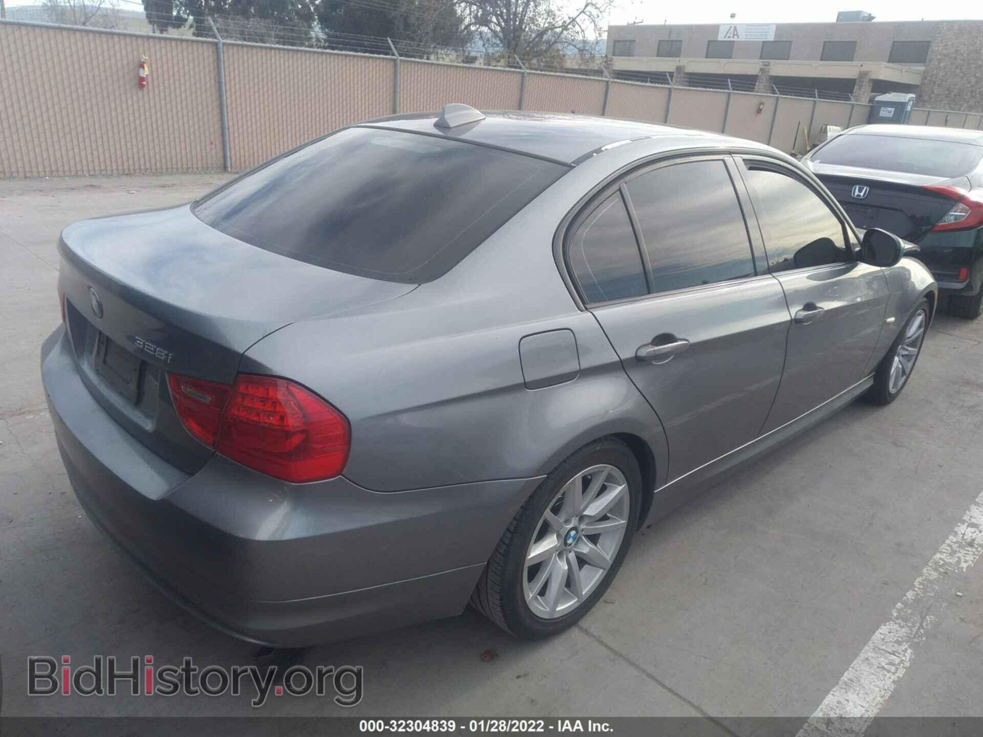 2009 BMW 3 SERIES - VIN: WBAPH73569E128943 - Фото 4