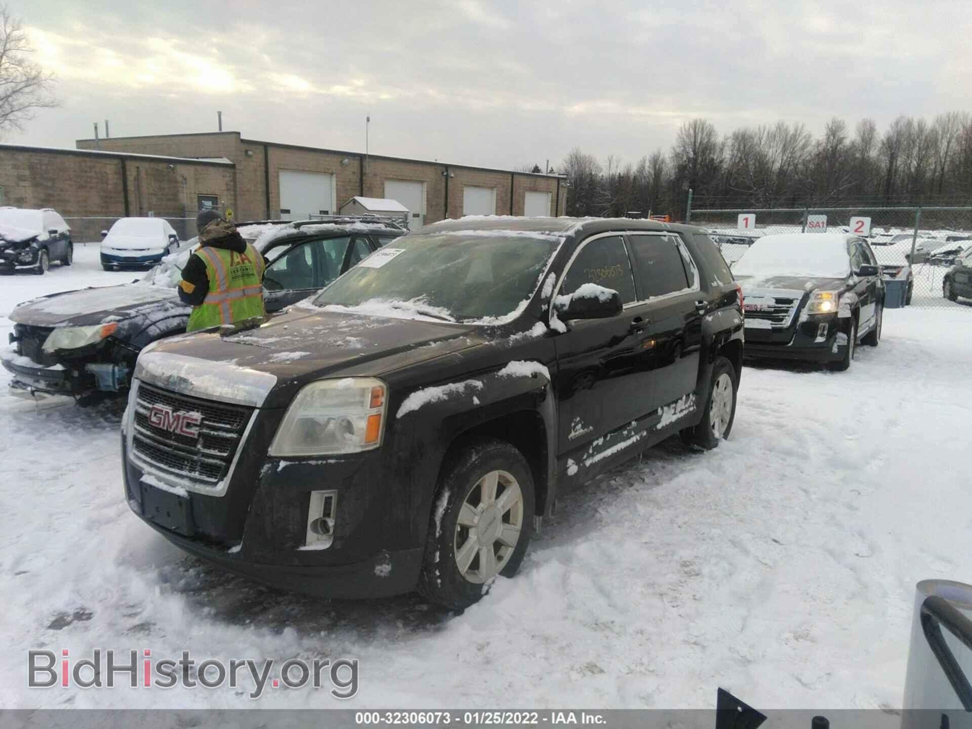 2011 GMC TERRAIN - VIN: 2CTALMEC7B6372228 - Photo 2