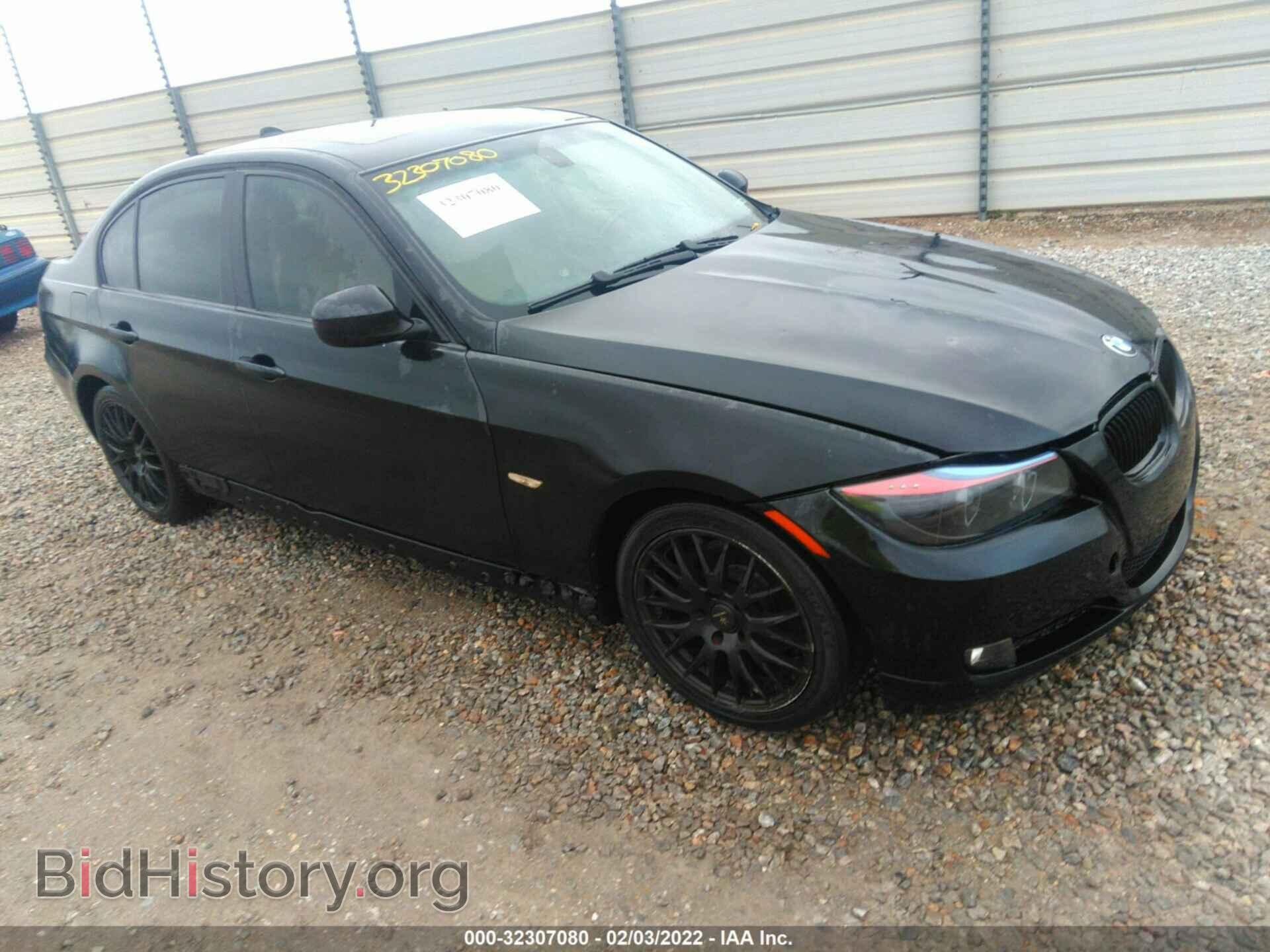 Photo WBAPH73559A172505 - BMW 3 SERIES 2009