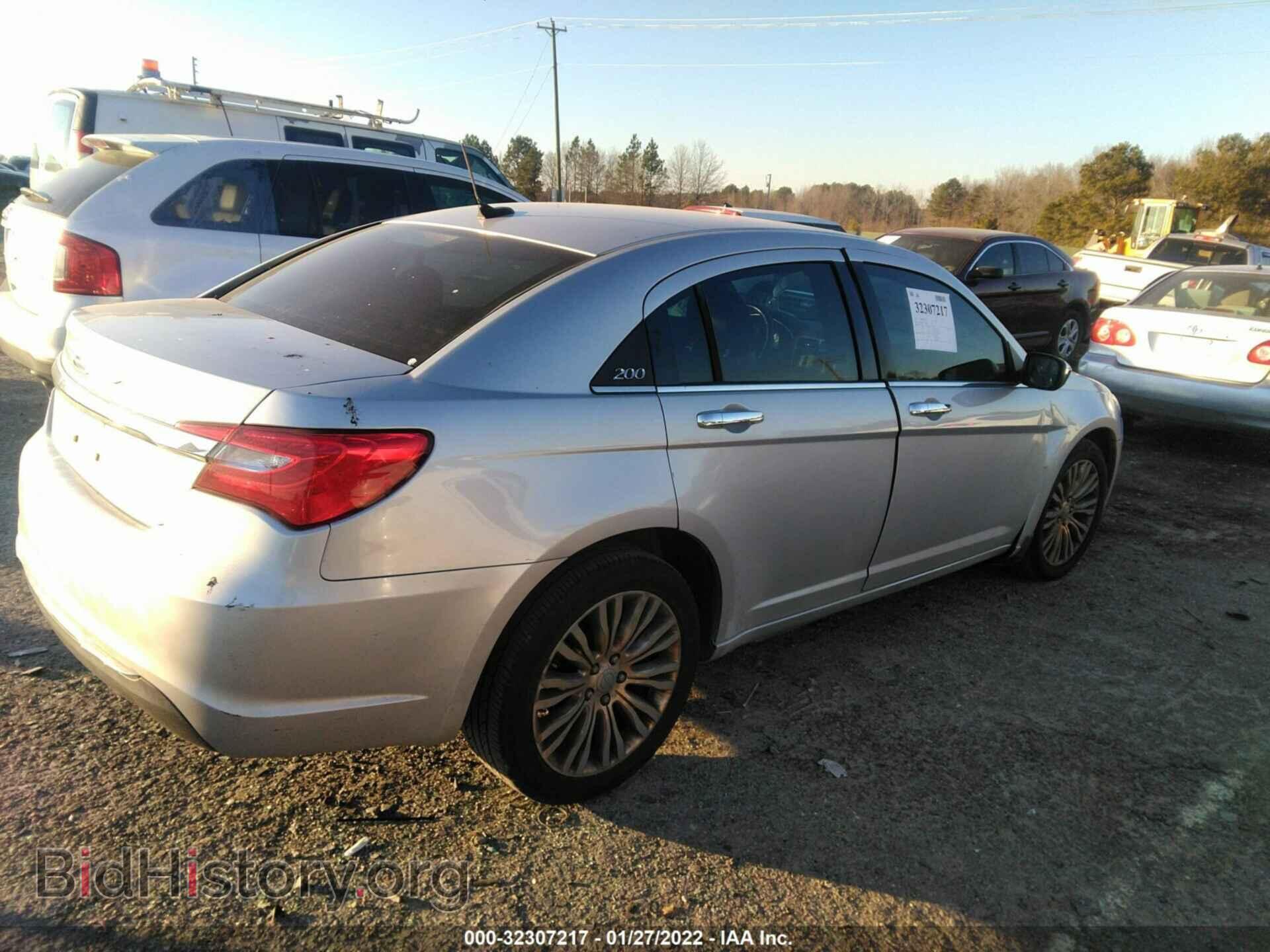 2012 CHRYSLER 200 - VIN: 1C3CCBCB7CN173748 - Фото 4
