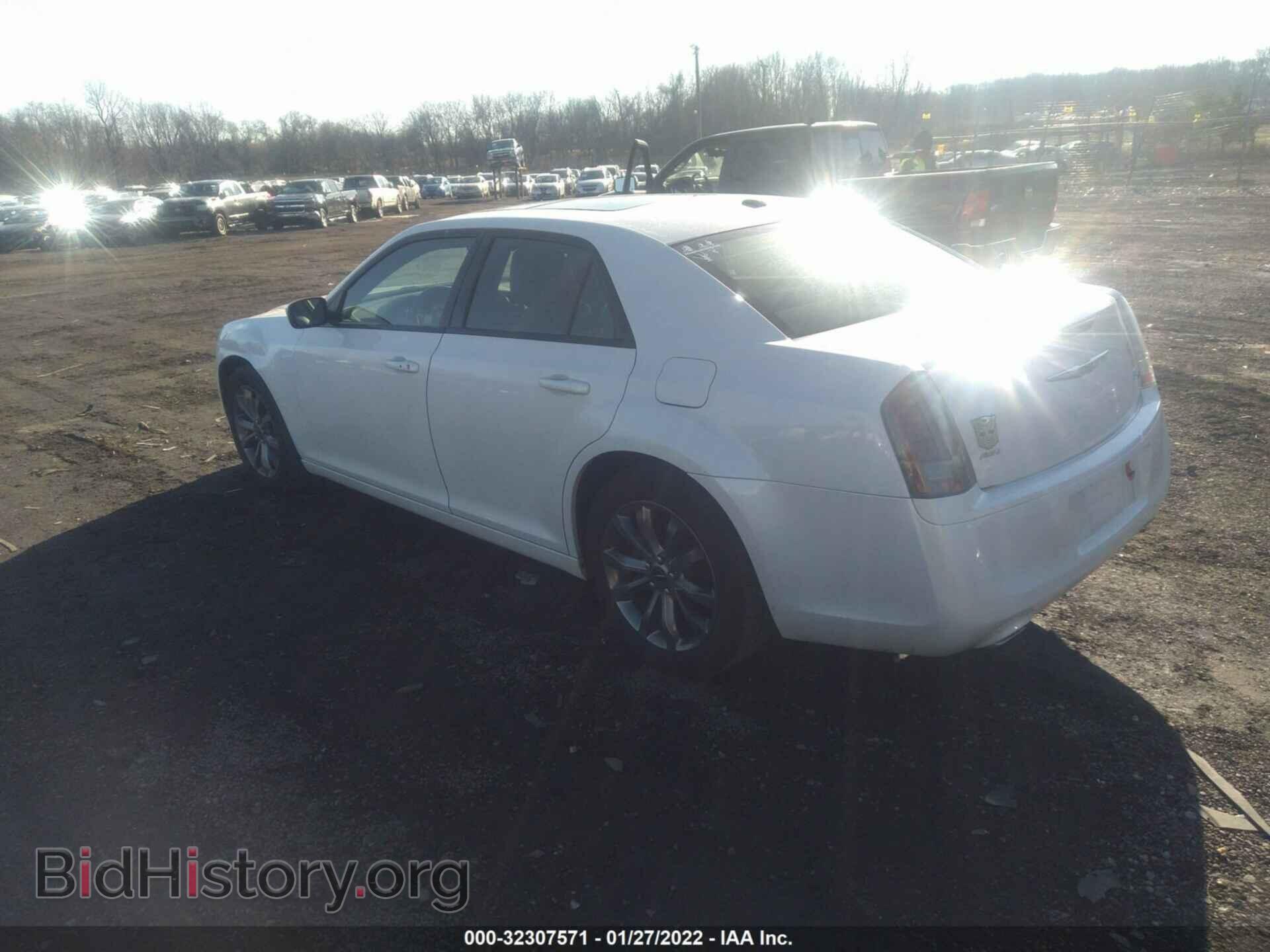 2014 CHRYSLER 300 - VIN: 2C3CCAGG4EH384773 - Фото 3