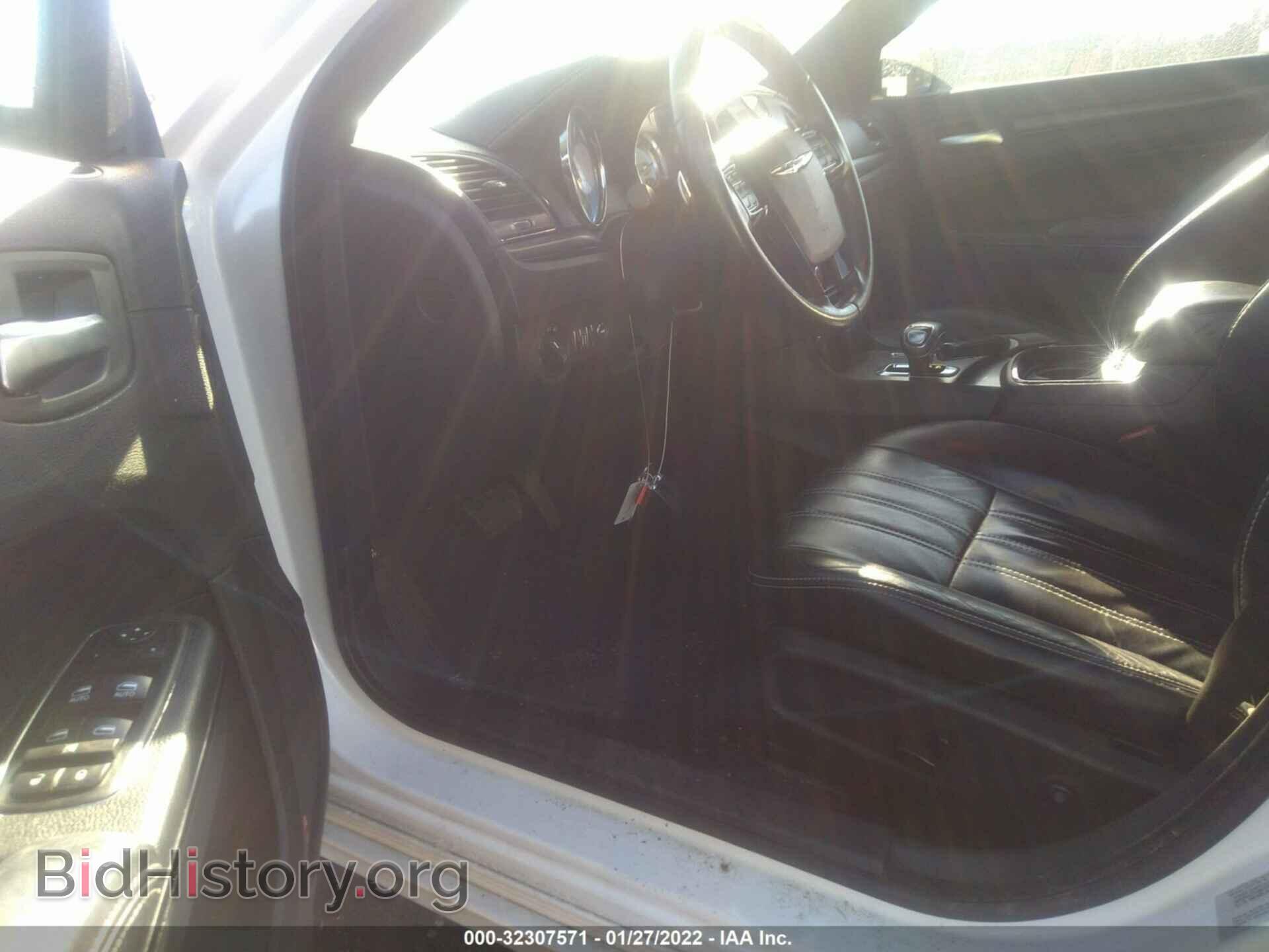 2014 CHRYSLER 300 - VIN: 2C3CCAGG4EH384773 - Фото 5