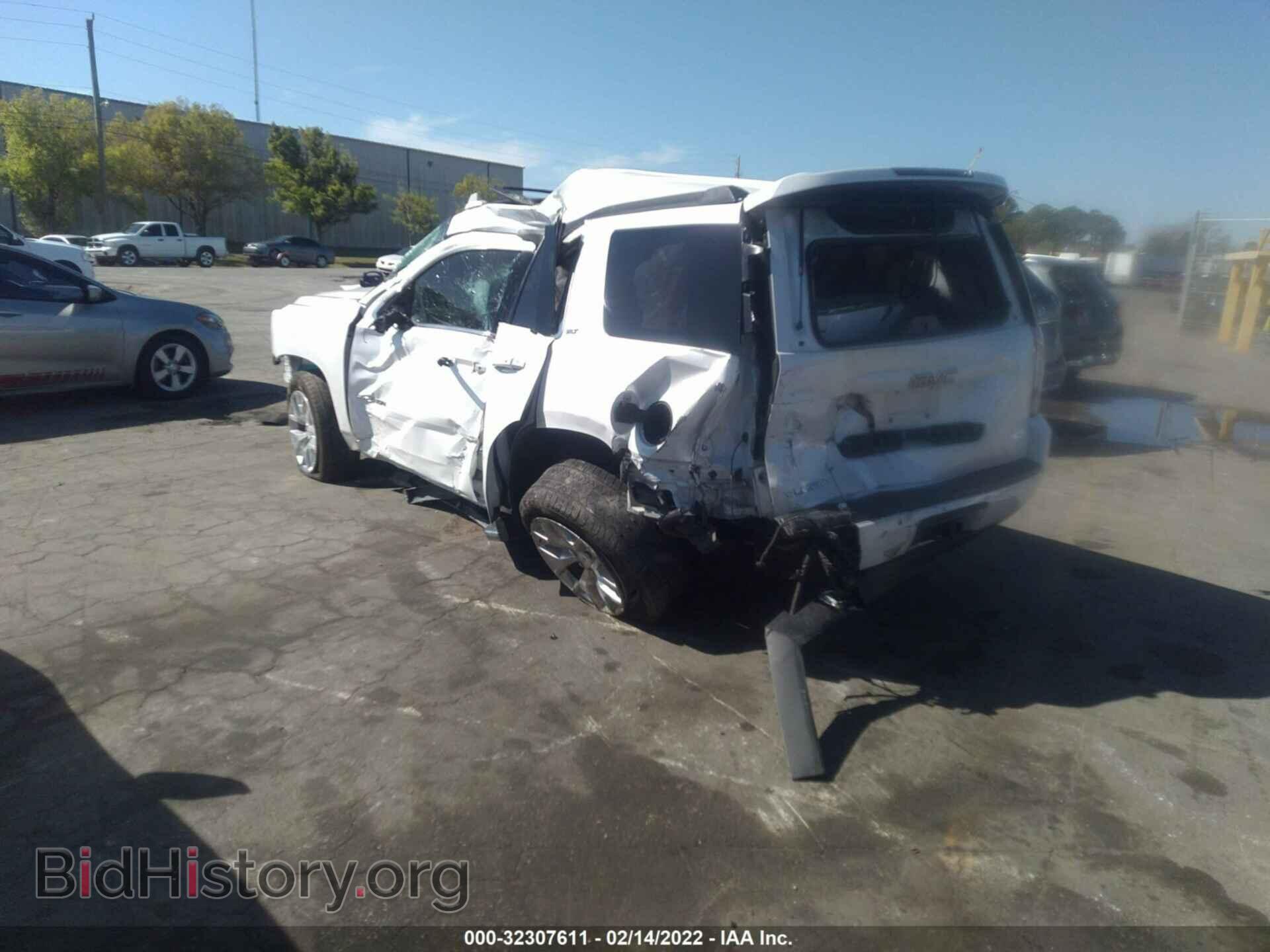 2017 GMC YUKON - VIN: 1GKS1BKC7HR337432 - Фото 3