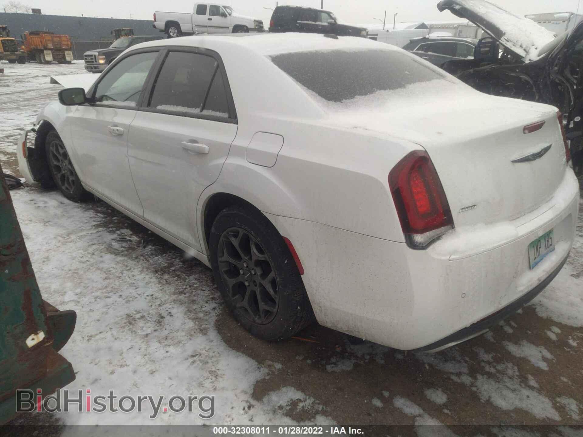 2015 CHRYSLER 300 - VIN: 2C3CCAGG5FH763685 - Фото 3