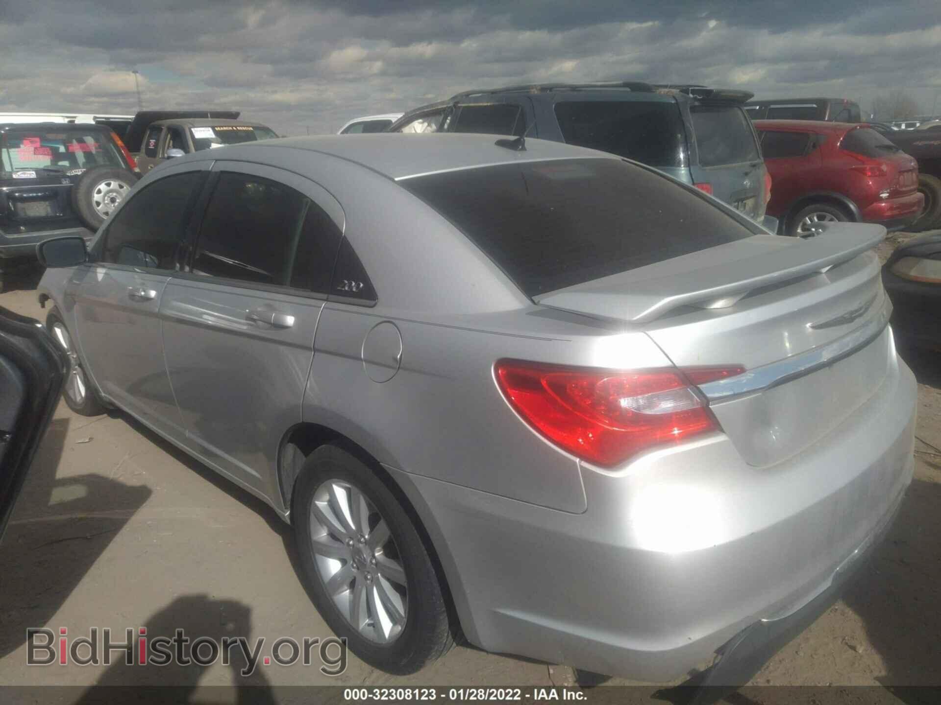 2012 CHRYSLER 200 - VIN: 1C3CCBBB4CN127179 - Фото 3