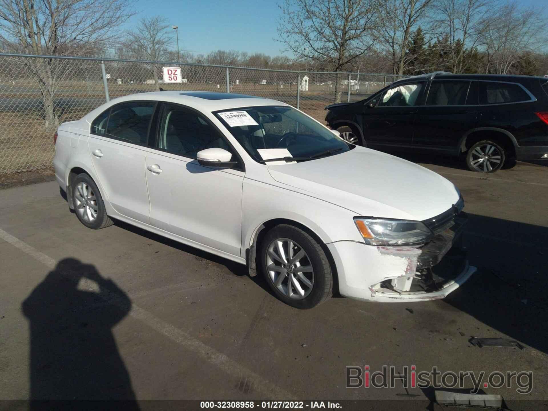 Photo 3VWDP7AJ2CM393205 - VOLKSWAGEN JETTA SEDAN 2012